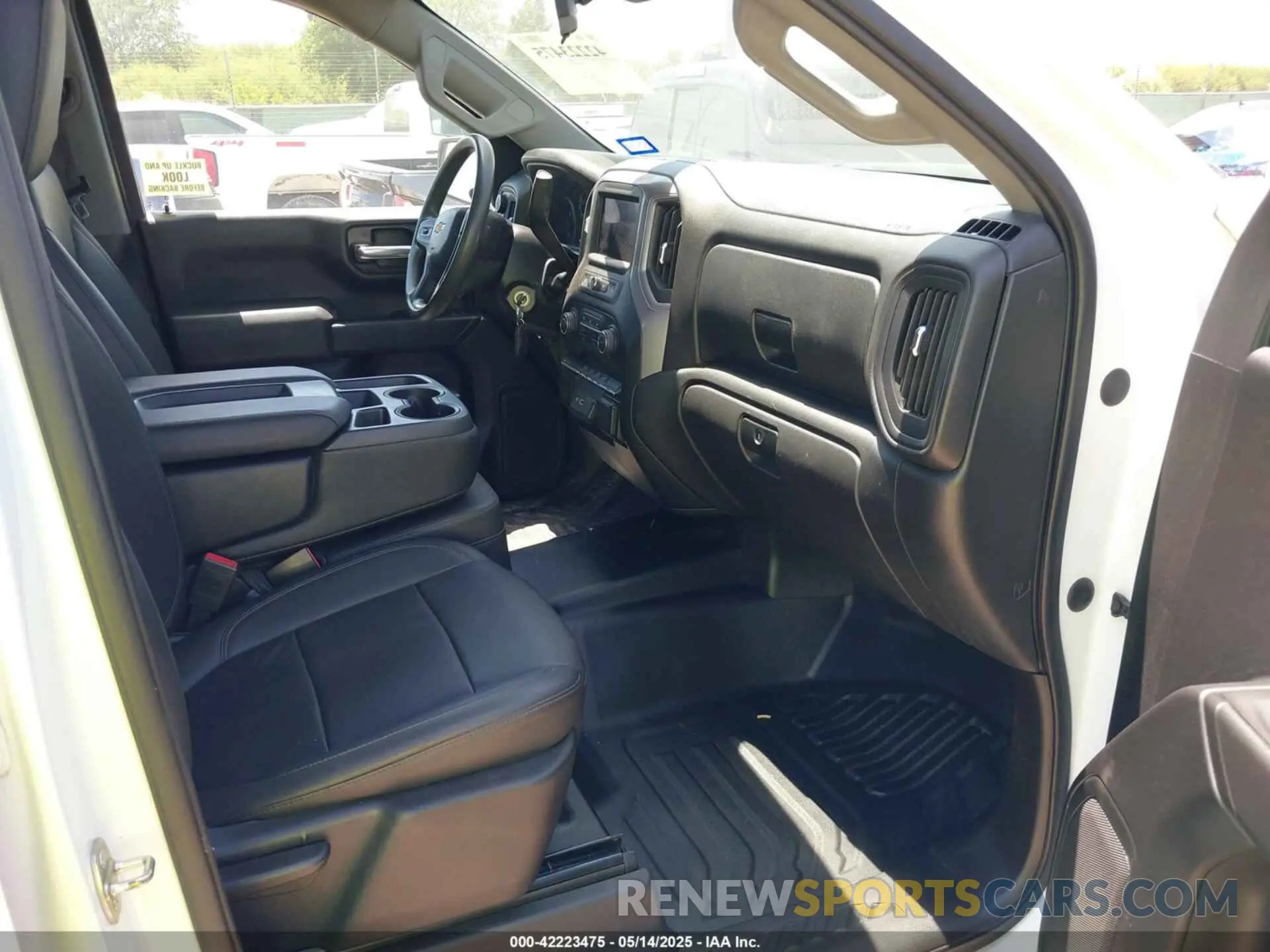 5 fotografías del automóvil dañado 1GCRYAEF9MZ212450 CHEVROLET SILVERADO 1500 2021