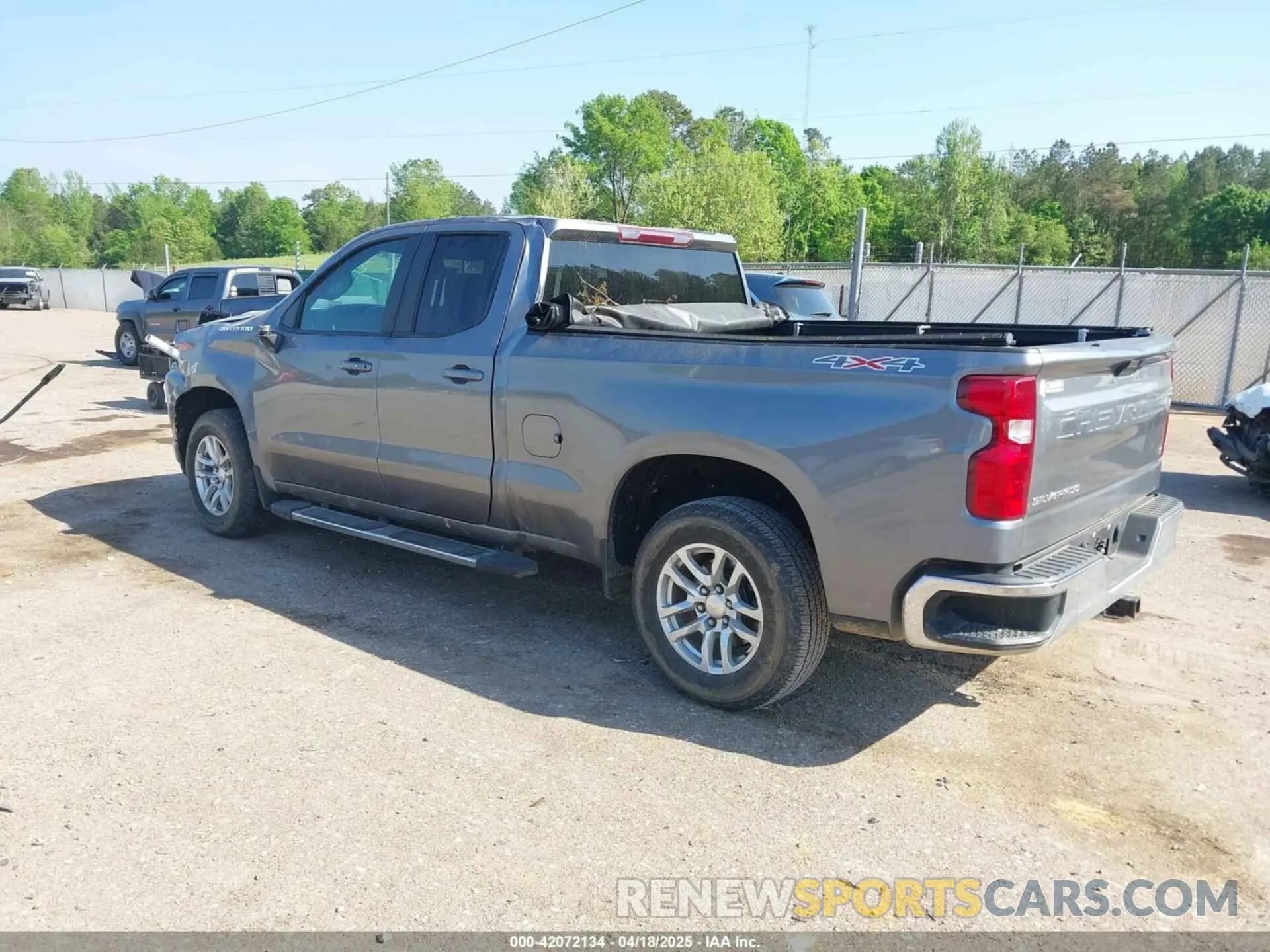 3 fotografías del automóvil dañado 1GCRYJEK1MZ376305 CHEVROLET SILVERADO 1500 2021