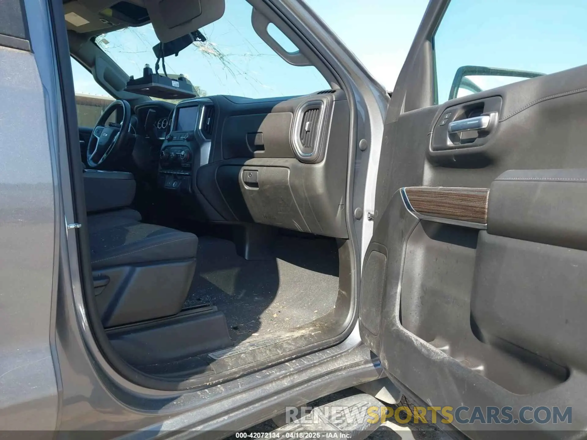 5 fotografías del automóvil dañado 1GCRYJEK1MZ376305 CHEVROLET SILVERADO 1500 2021