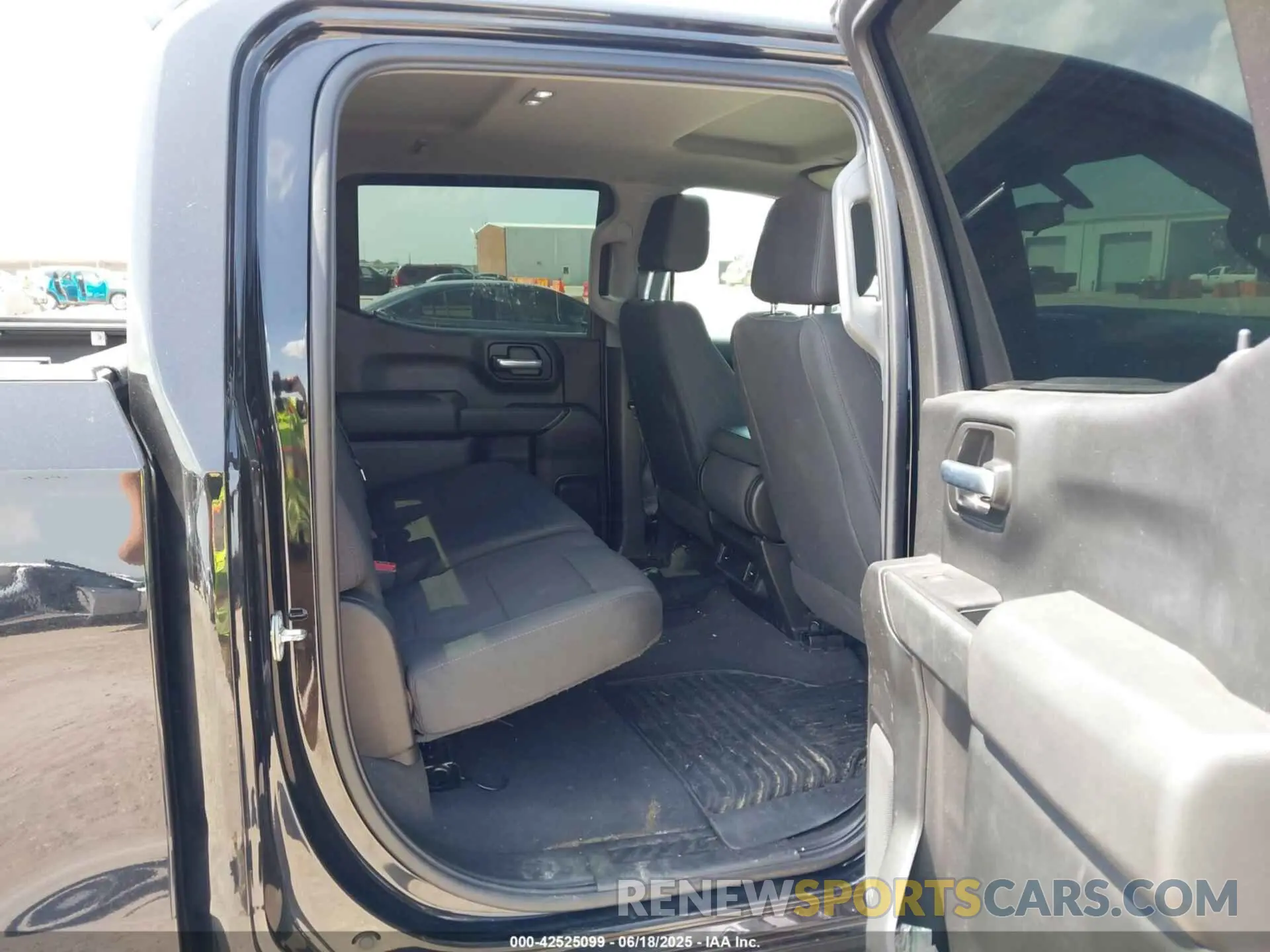 8 fotografías del automóvil dañado 1GCUYBEF6MZ288272 CHEVROLET SILVERADO 1500 2021
