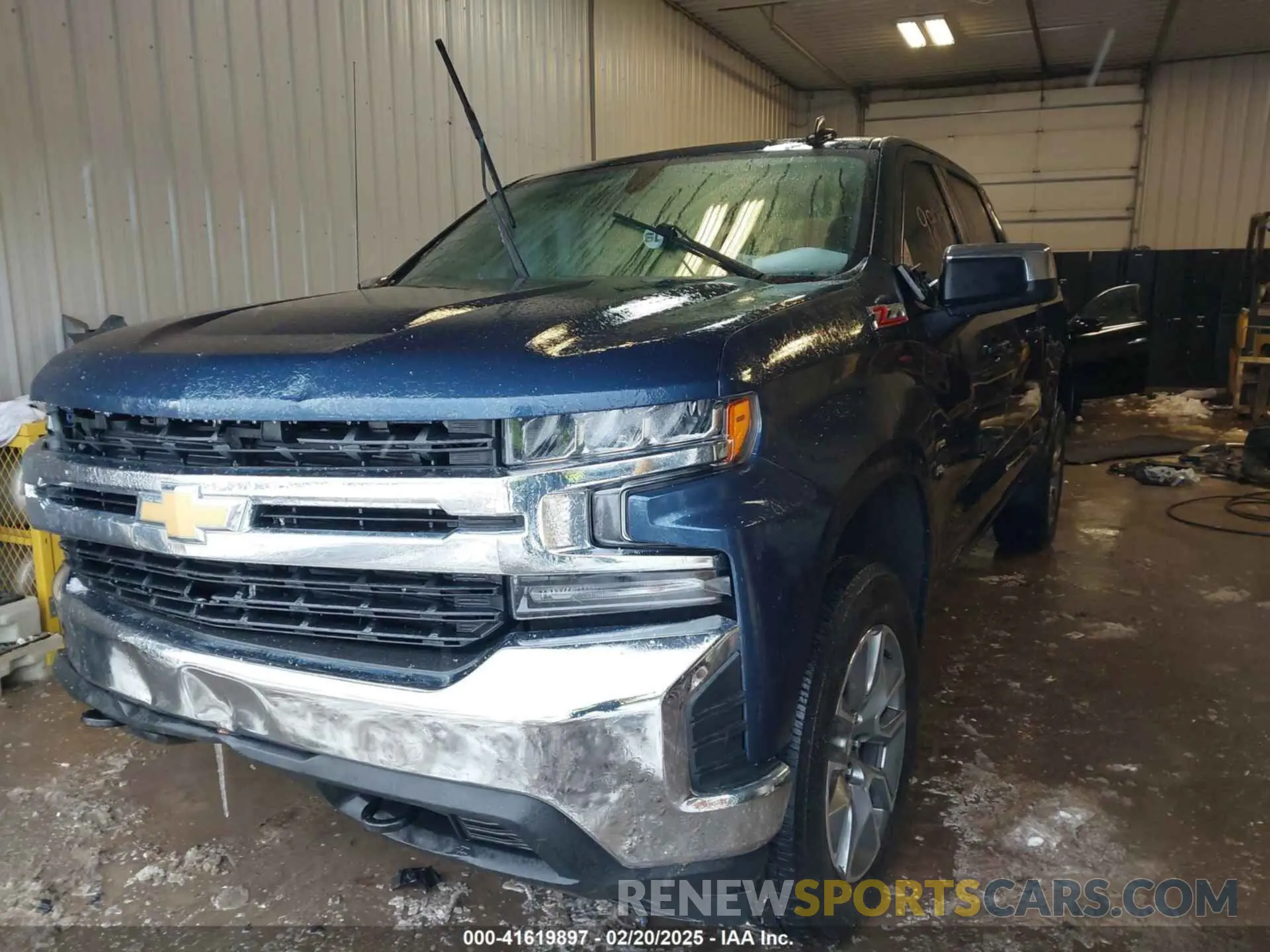 2 fotografías del automóvil dañado 1GCUYDED2MZ391697 CHEVROLET SILVERADO 1500 2021