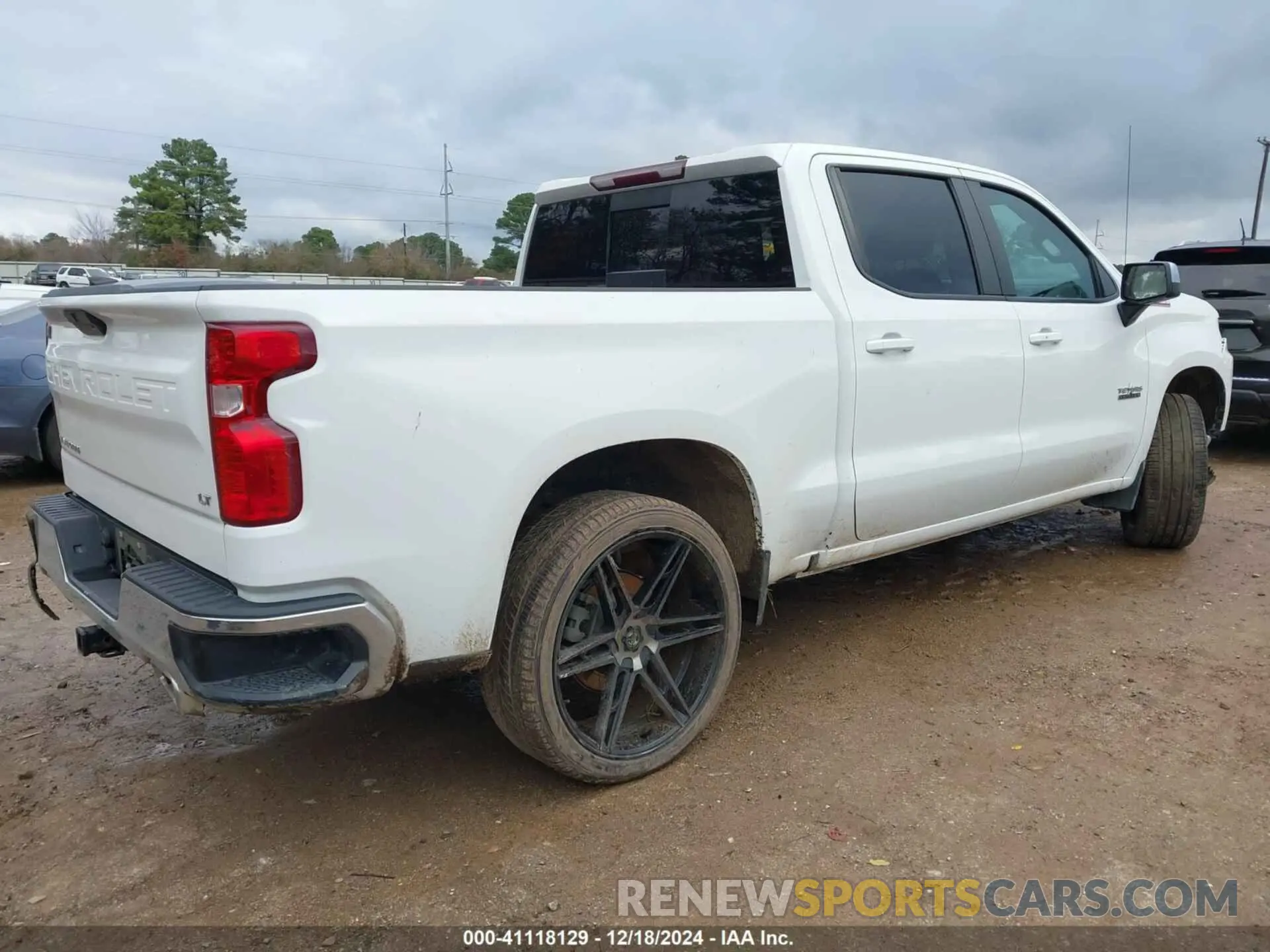 4 fotografías del automóvil dañado 1GCUYDED3MZ360717 CHEVROLET SILVERADO 1500 2021