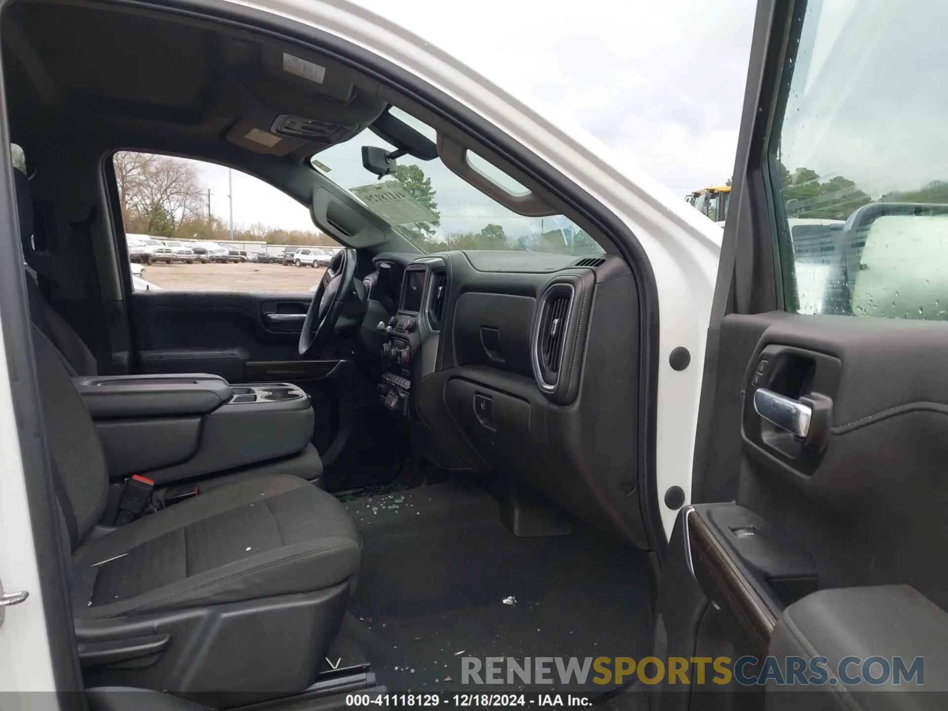 5 fotografías del automóvil dañado 1GCUYDED3MZ360717 CHEVROLET SILVERADO 1500 2021