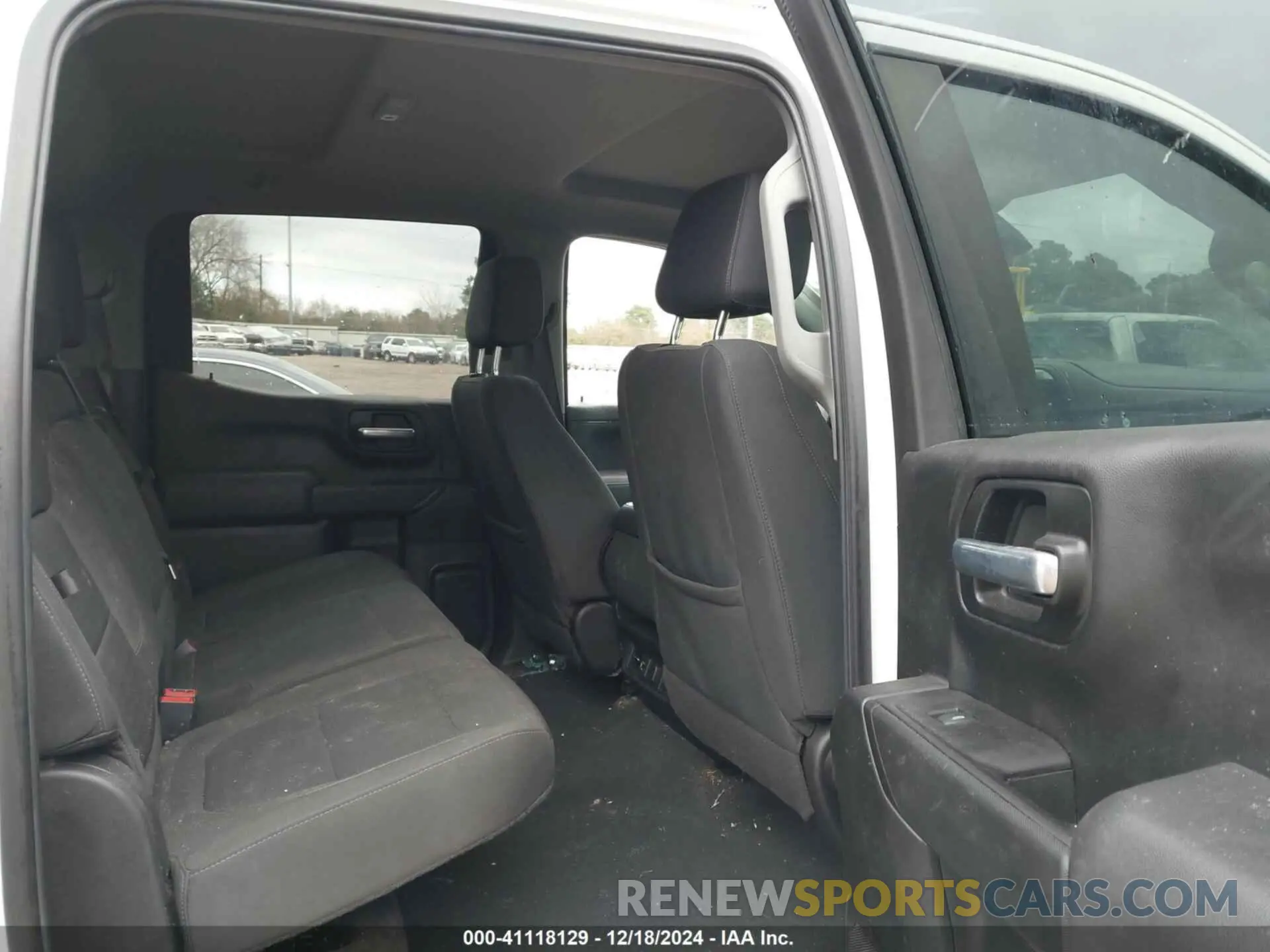 8 fotografías del automóvil dañado 1GCUYDED3MZ360717 CHEVROLET SILVERADO 1500 2021