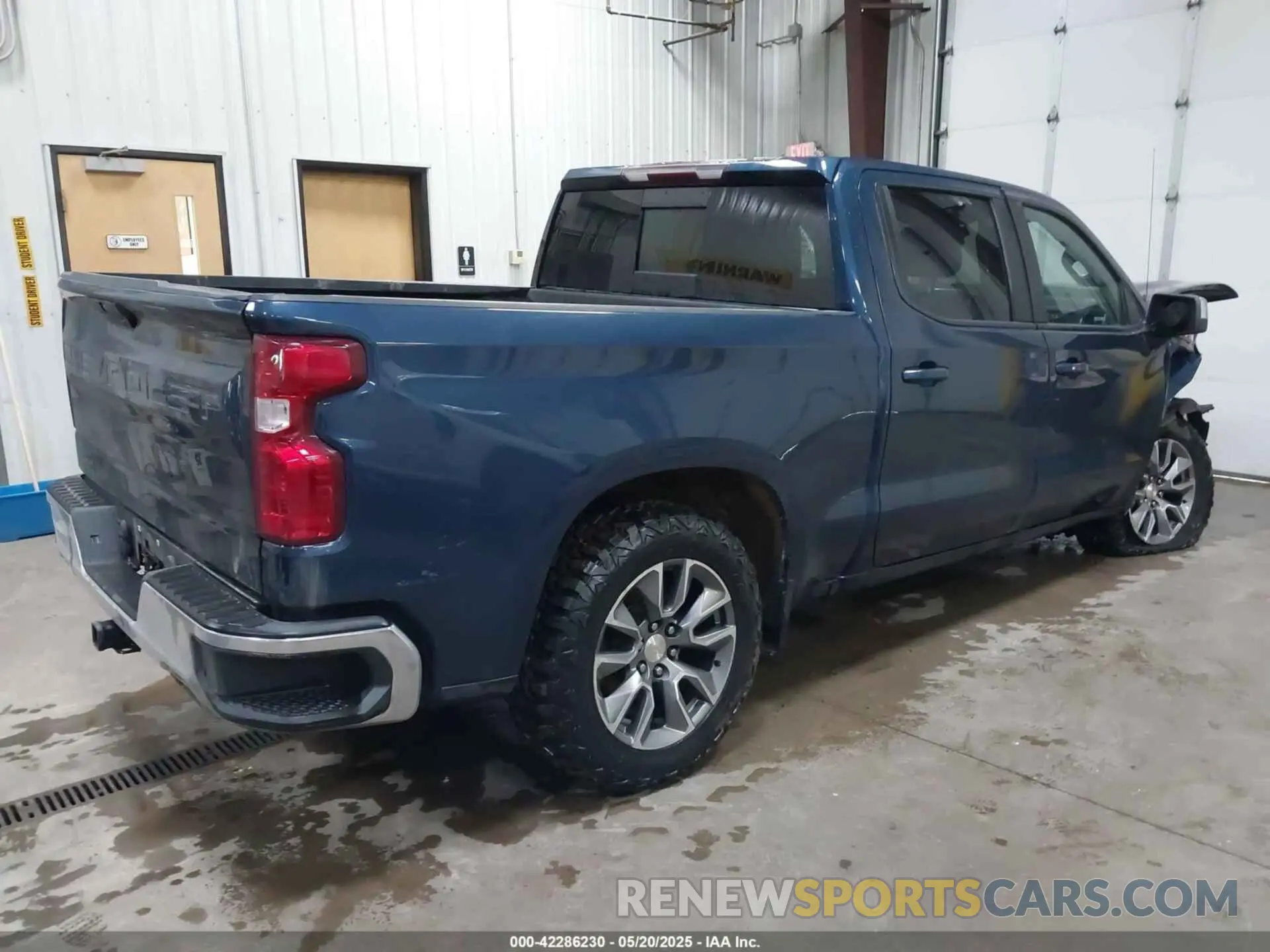 4 fotografías del automóvil dañado 1GCUYDED5MZ228297 CHEVROLET SILVERADO 1500 2021