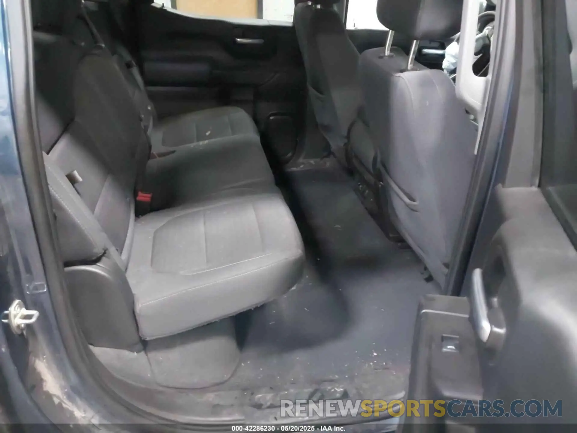 8 fotografías del automóvil dañado 1GCUYDED5MZ228297 CHEVROLET SILVERADO 1500 2021