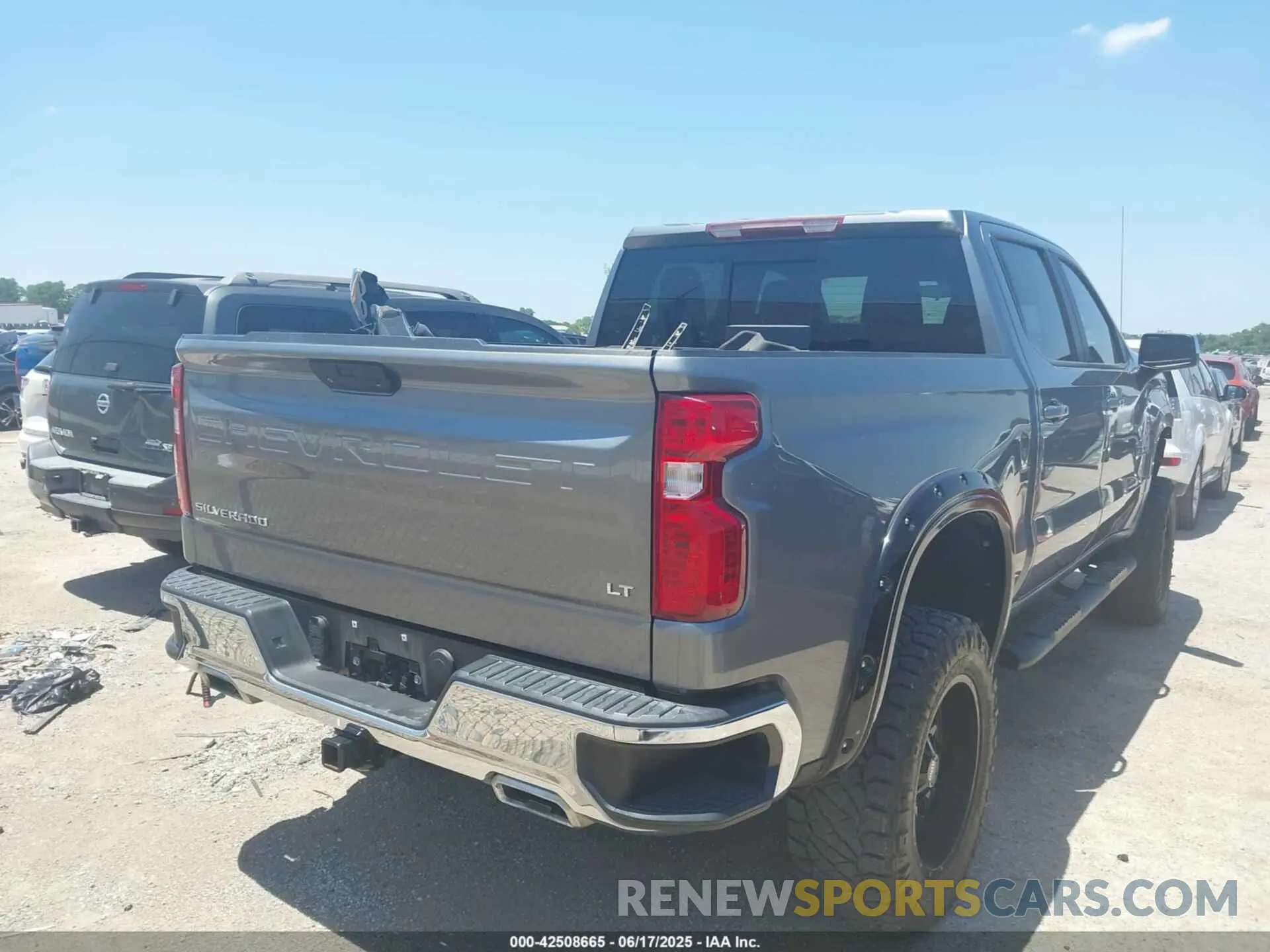4 fotografías del automóvil dañado 1GCUYDED7MZ174629 CHEVROLET SILVERADO 1500 2021