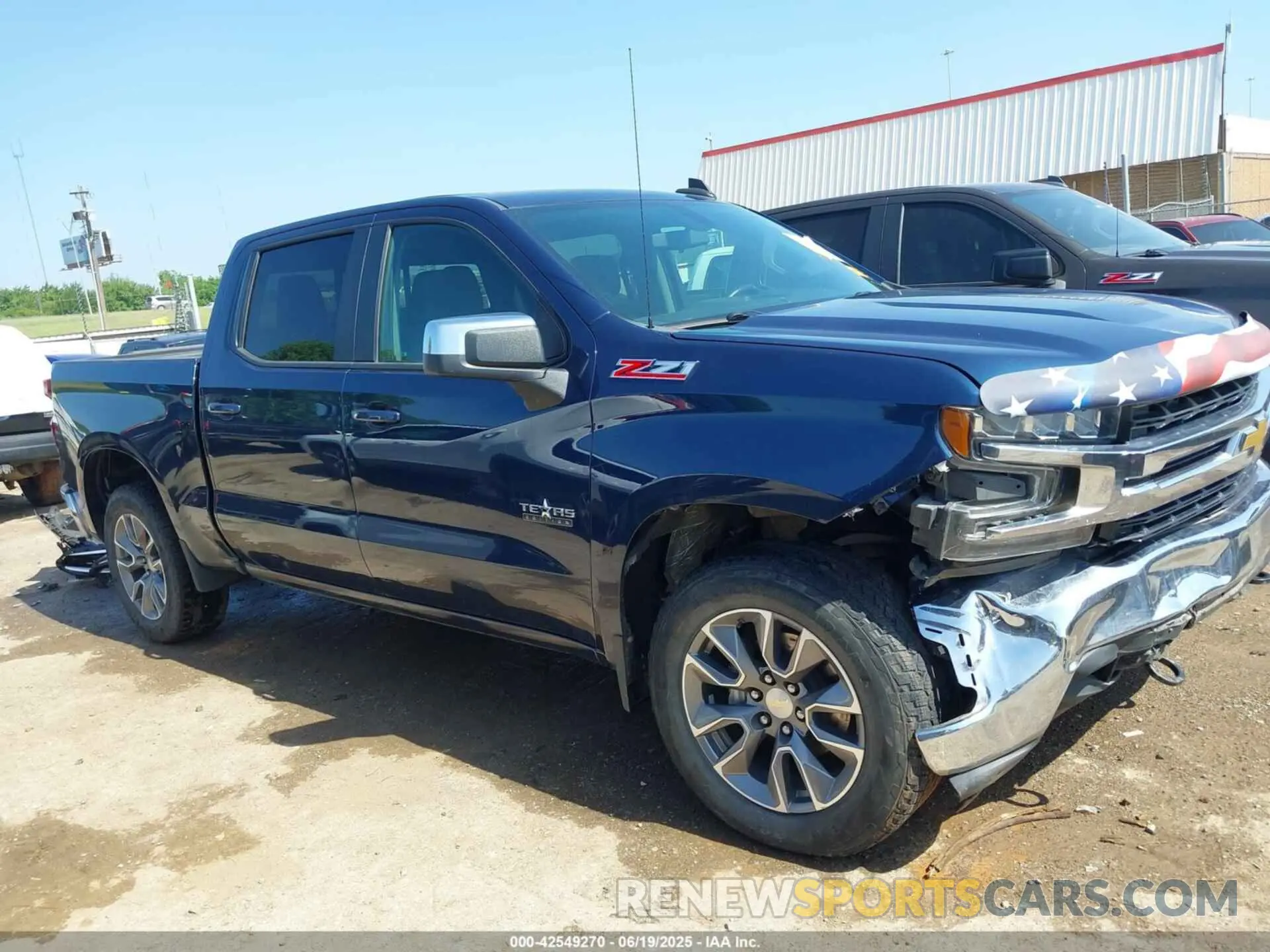 13 fotografías del automóvil dañado 1GCUYDED9MZ356493 CHEVROLET SILVERADO 1500 2021
