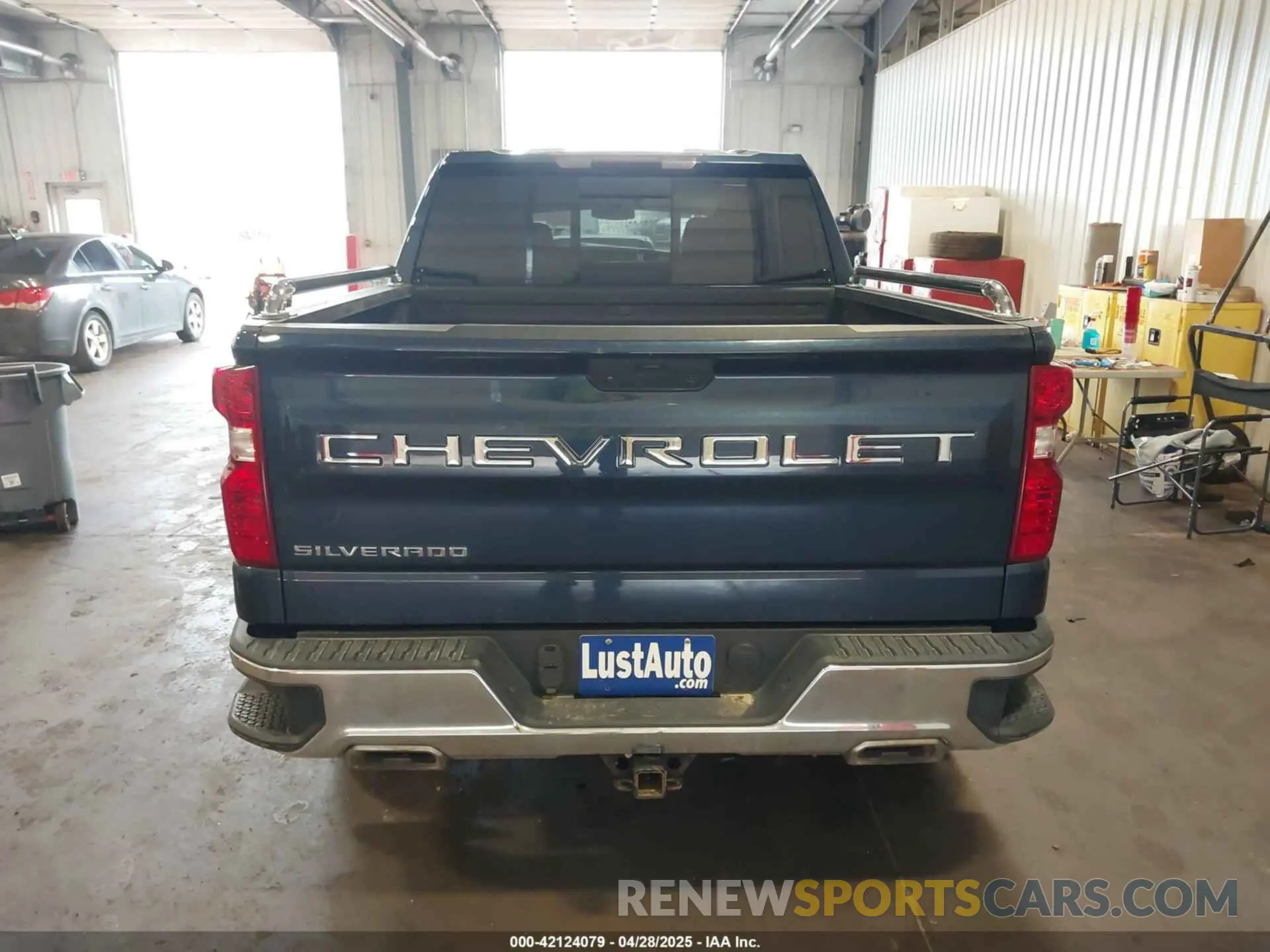 17 fotografías del automóvil dañado 1GCUYDED9MZ362116 CHEVROLET SILVERADO 1500 2021