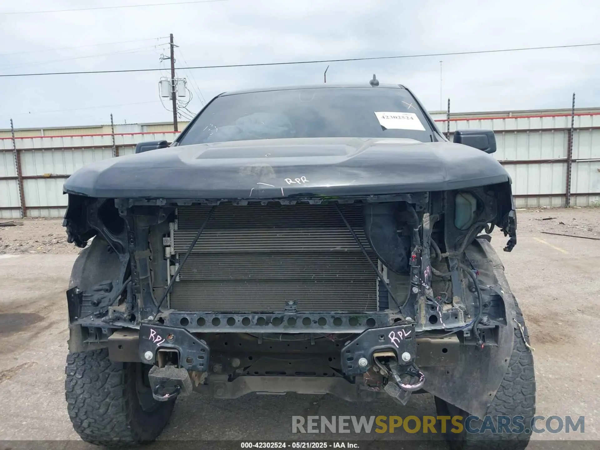12 fotografías del automóvil dañado 1GCUYEED2MZ182286 CHEVROLET SILVERADO 1500 2021