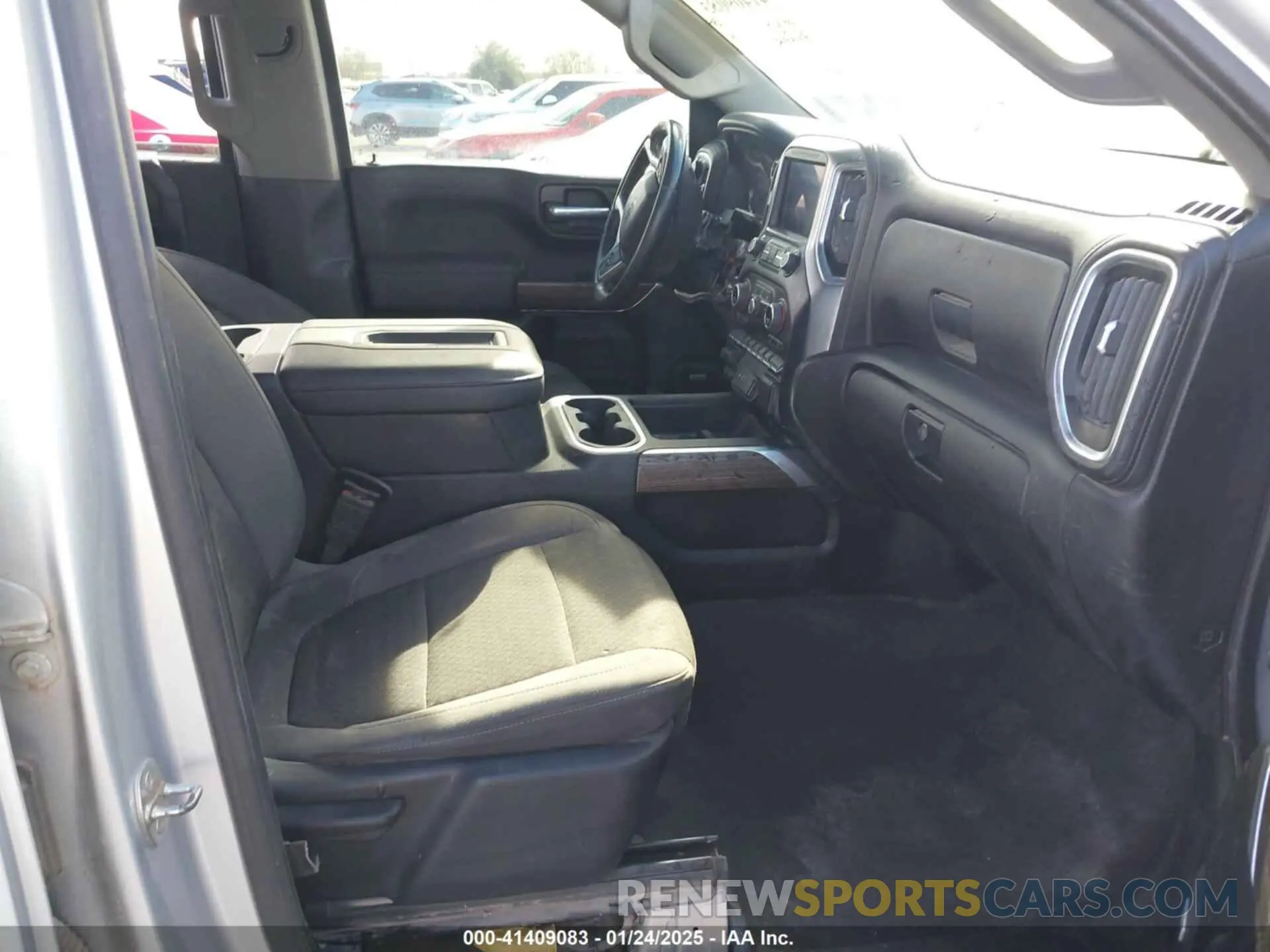 5 fotografías del automóvil dañado 1GCUYEED3MZ387311 CHEVROLET SILVERADO 1500 2021