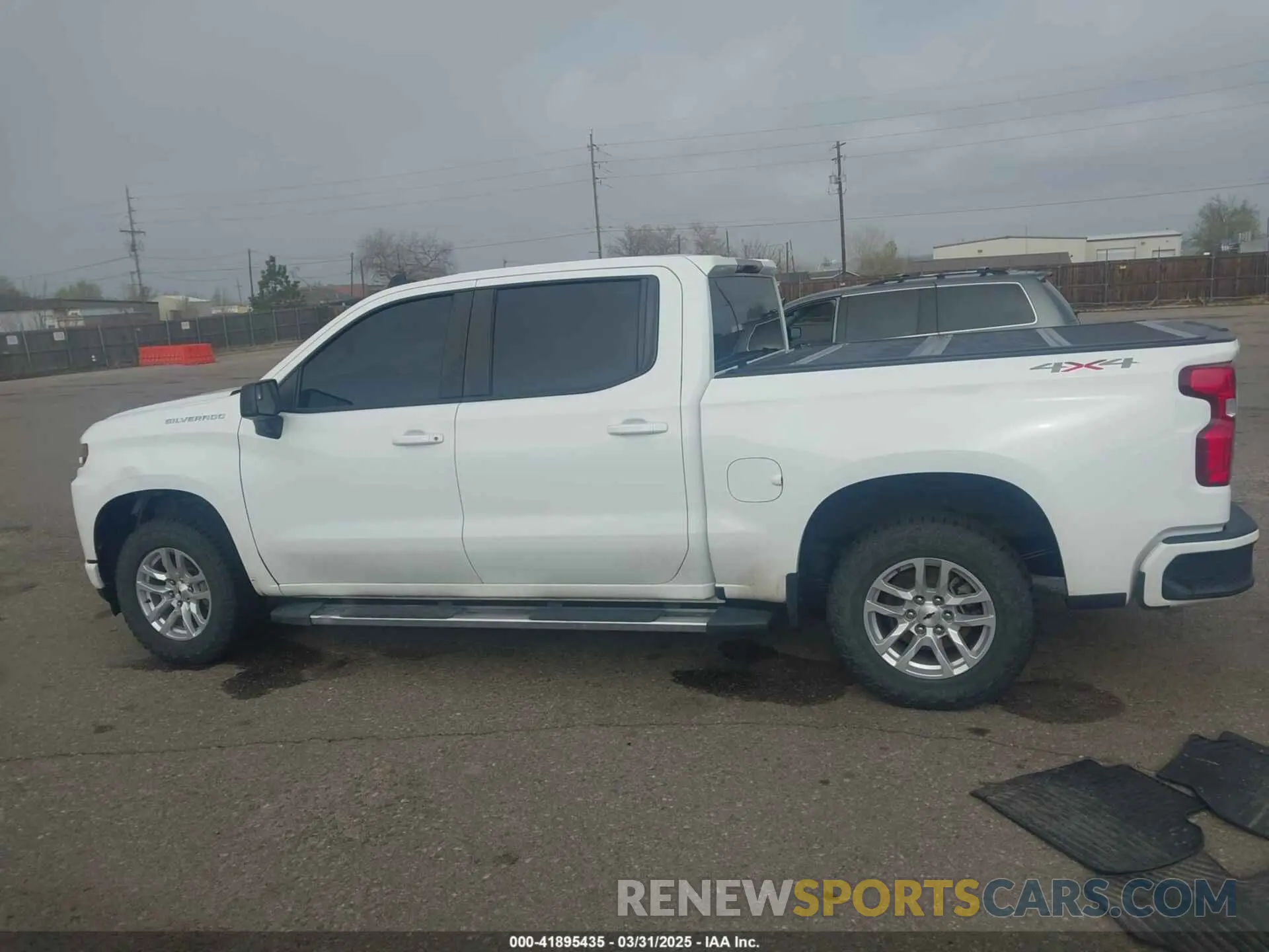 15 fotografías del automóvil dañado 1GCUYEED5MZ102513 CHEVROLET SILVERADO 1500 2021