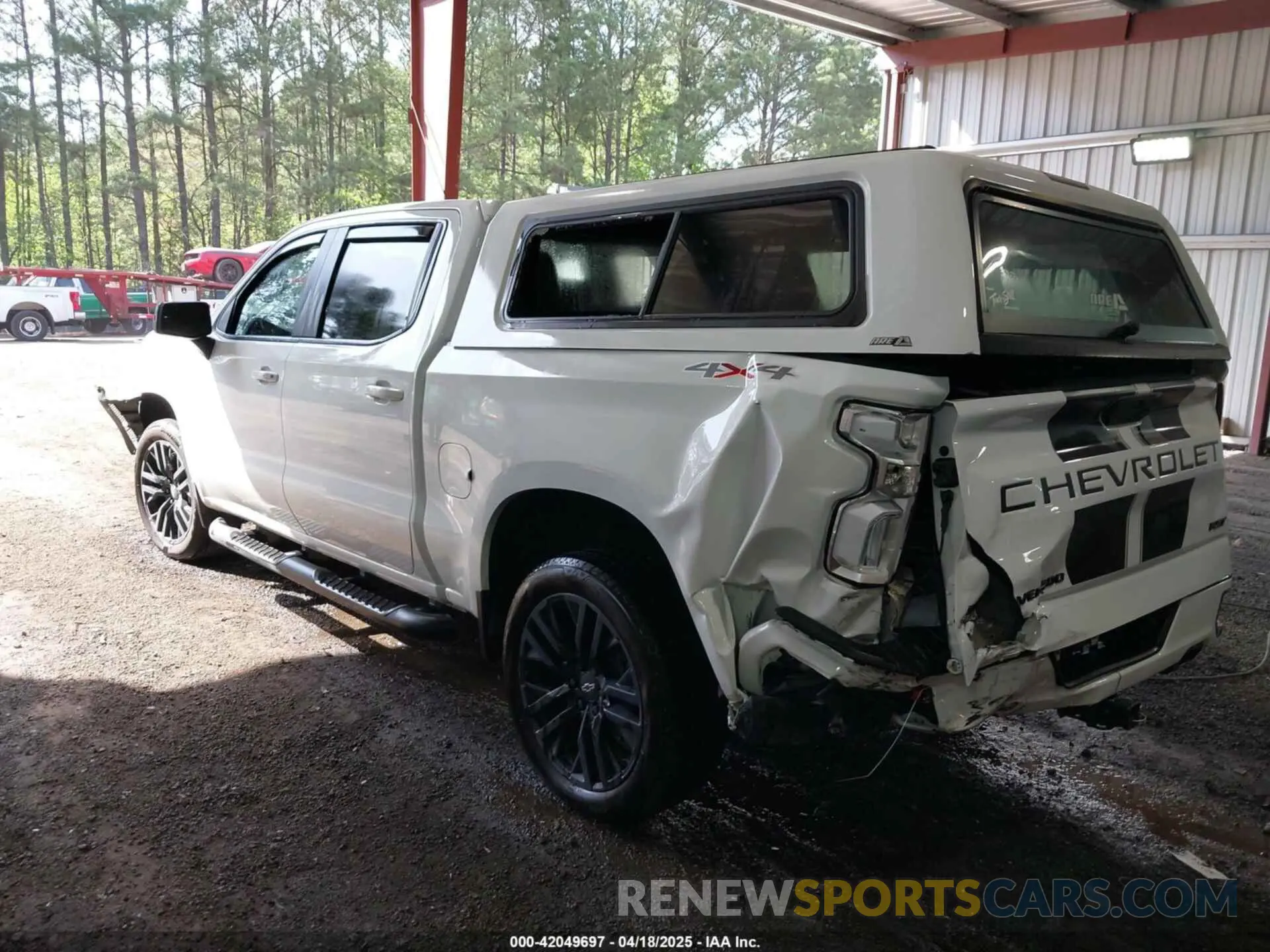 3 fotografías del automóvil dañado 1GCUYEED7MZ367000 CHEVROLET SILVERADO 1500 2021