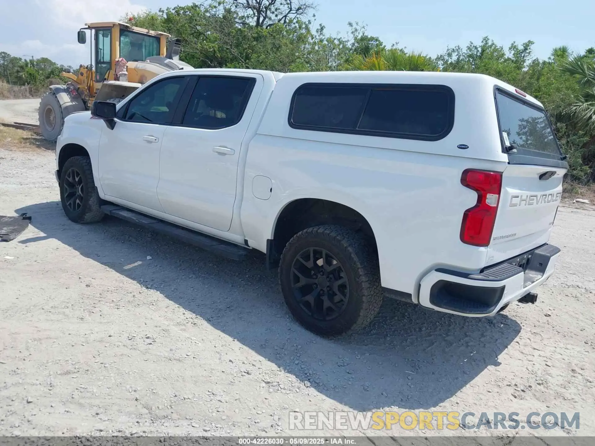 3 fotografías del automóvil dañado 1GCUYEED8MZ109150 CHEVROLET SILVERADO 1500 2021