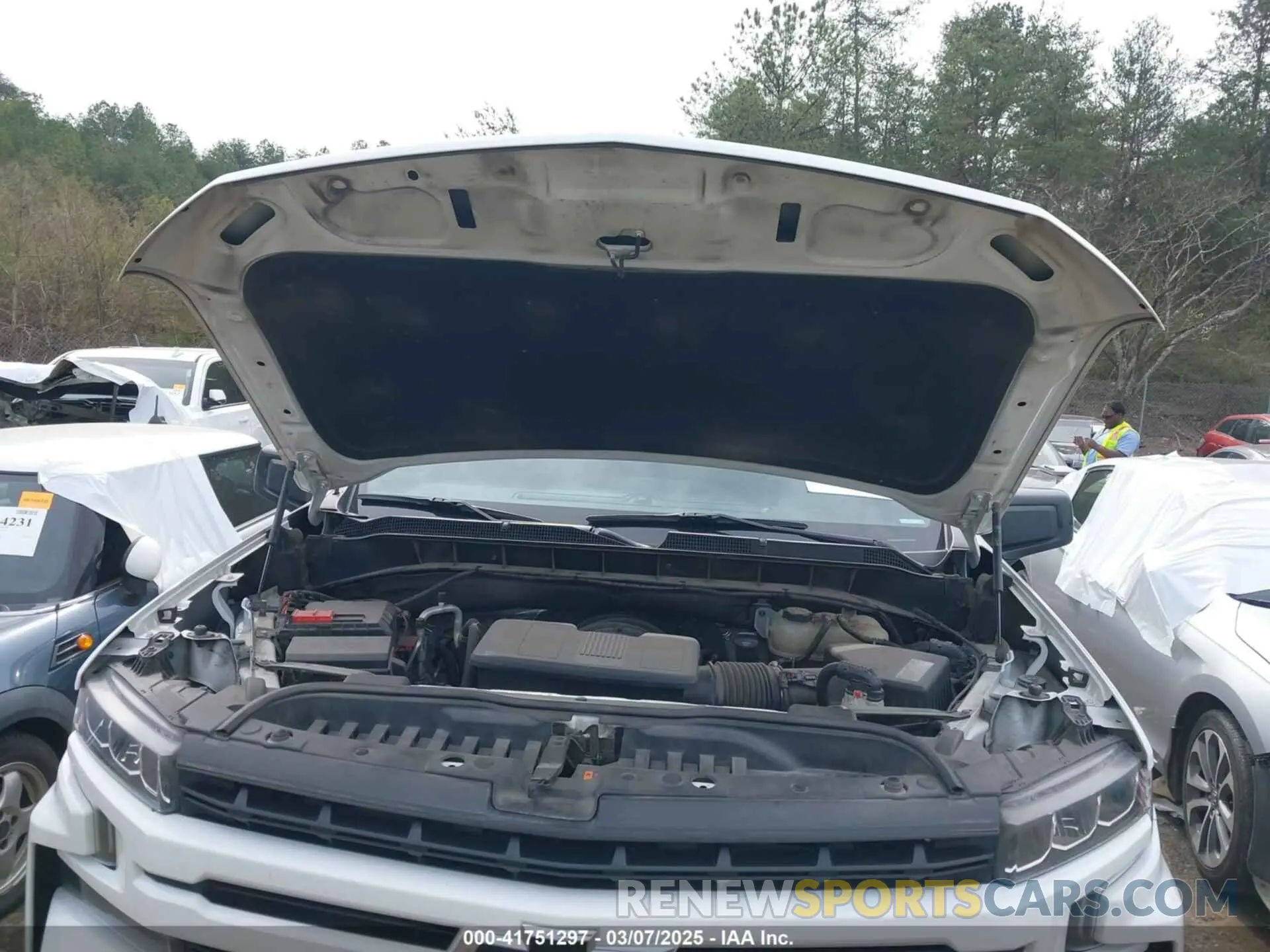10 fotografías del automóvil dañado 1GCUYEEDXMZ115466 CHEVROLET SILVERADO 1500 2021