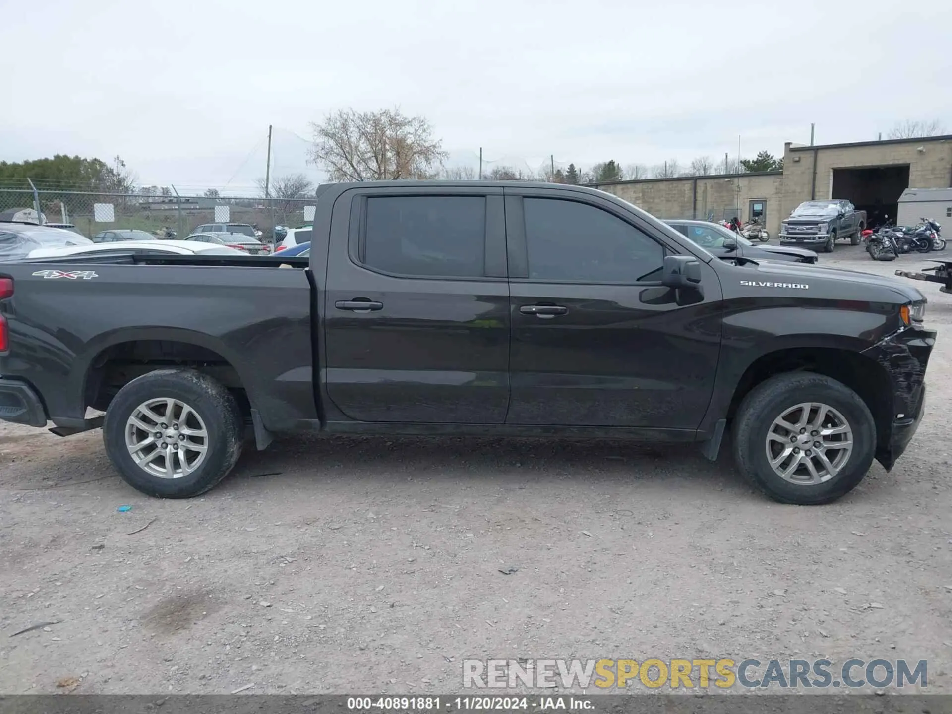 13 fotografías del automóvil dañado 1GCUYEEDXMZ387645 CHEVROLET SILVERADO 1500 2021