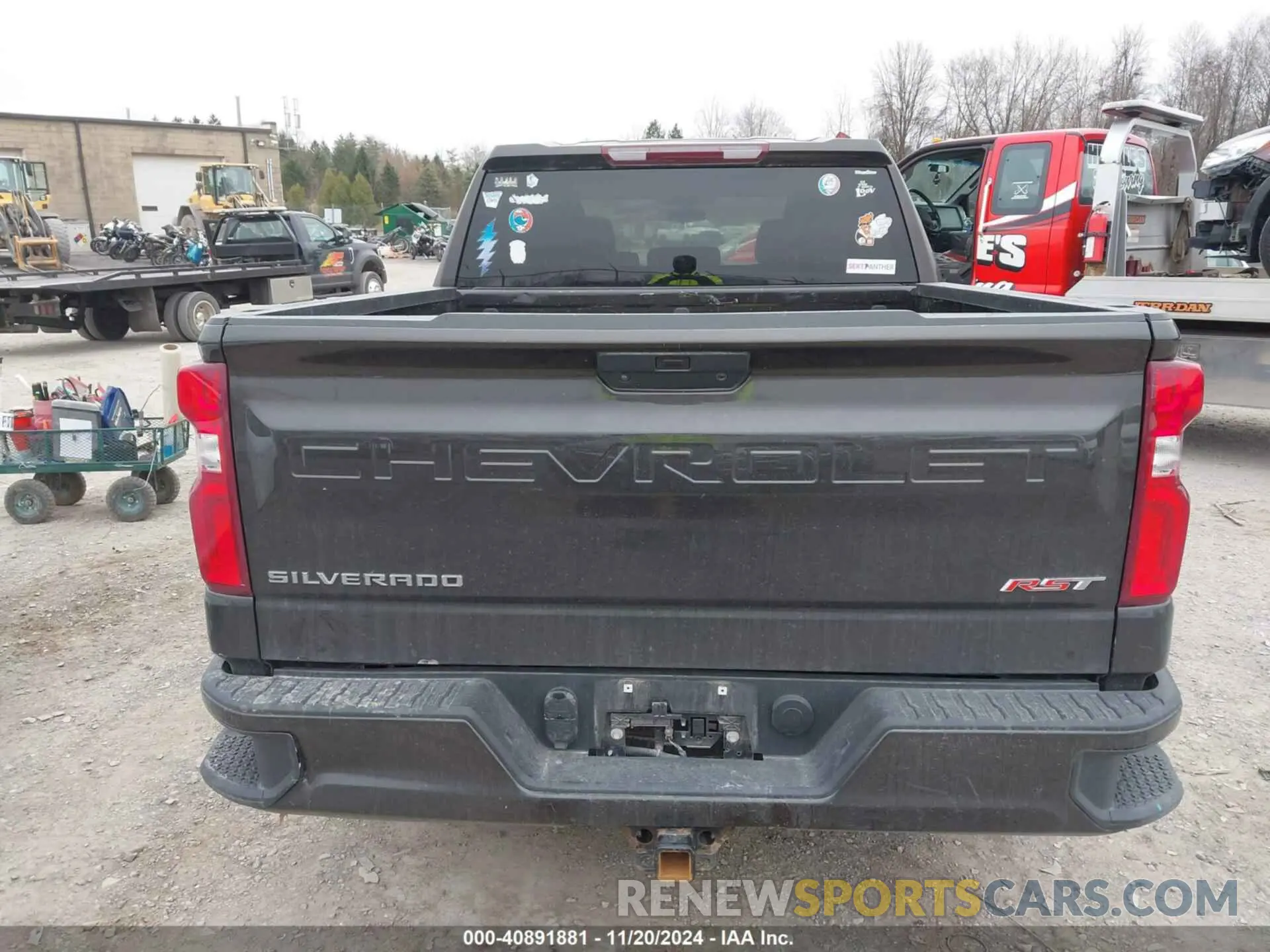 16 fotografías del automóvil dañado 1GCUYEEDXMZ387645 CHEVROLET SILVERADO 1500 2021