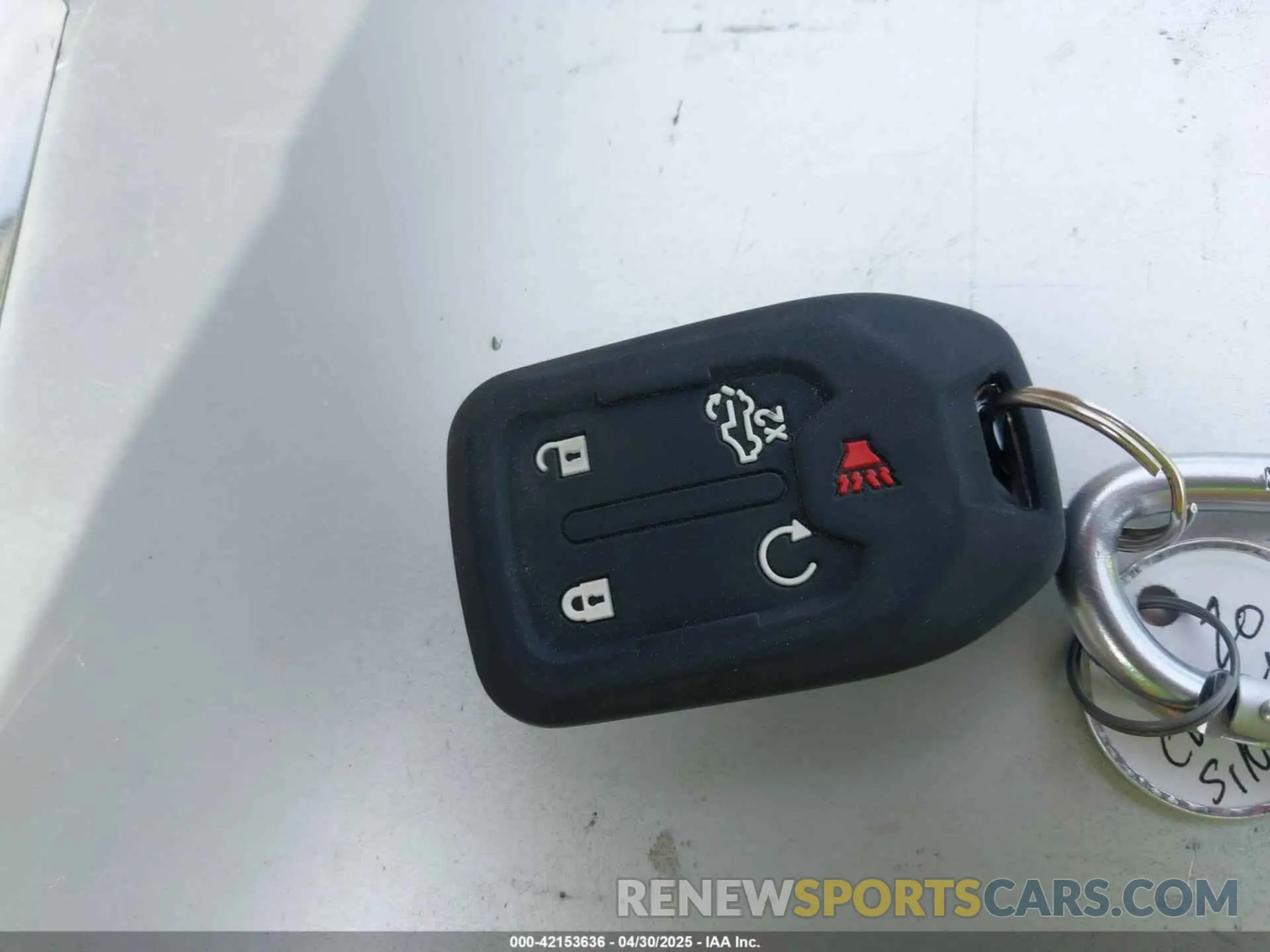 11 fotografías del automóvil dañado 1GCUYEEL8MZ376540 CHEVROLET SILVERADO 1500 2021