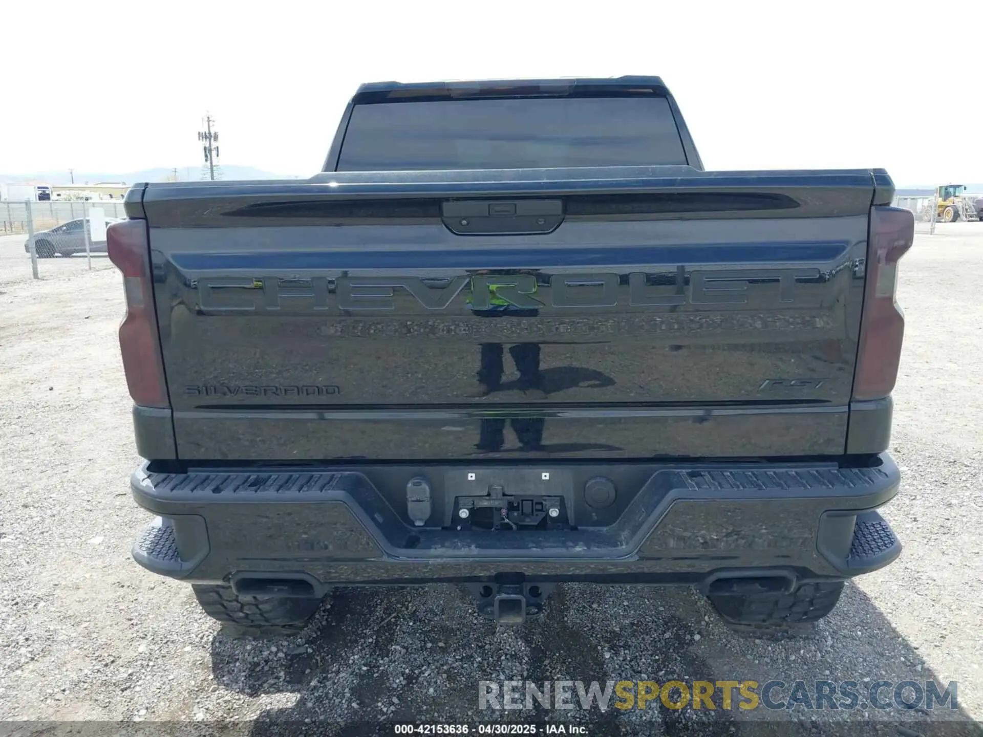 16 fotografías del automóvil dañado 1GCUYEEL8MZ376540 CHEVROLET SILVERADO 1500 2021