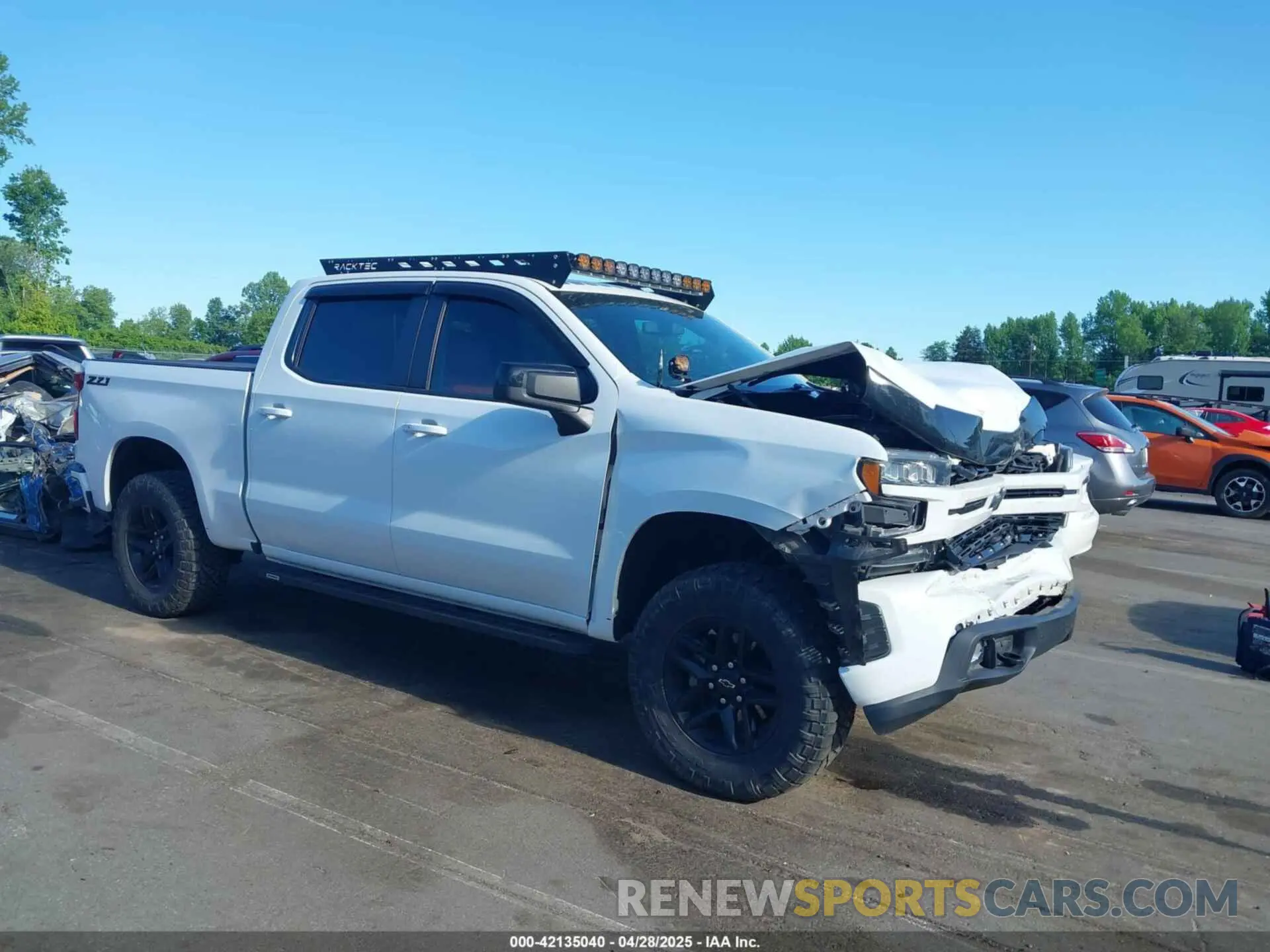 1 fotografías del automóvil dañado 1GCUYEEL8MZ421055 CHEVROLET SILVERADO 1500 2021