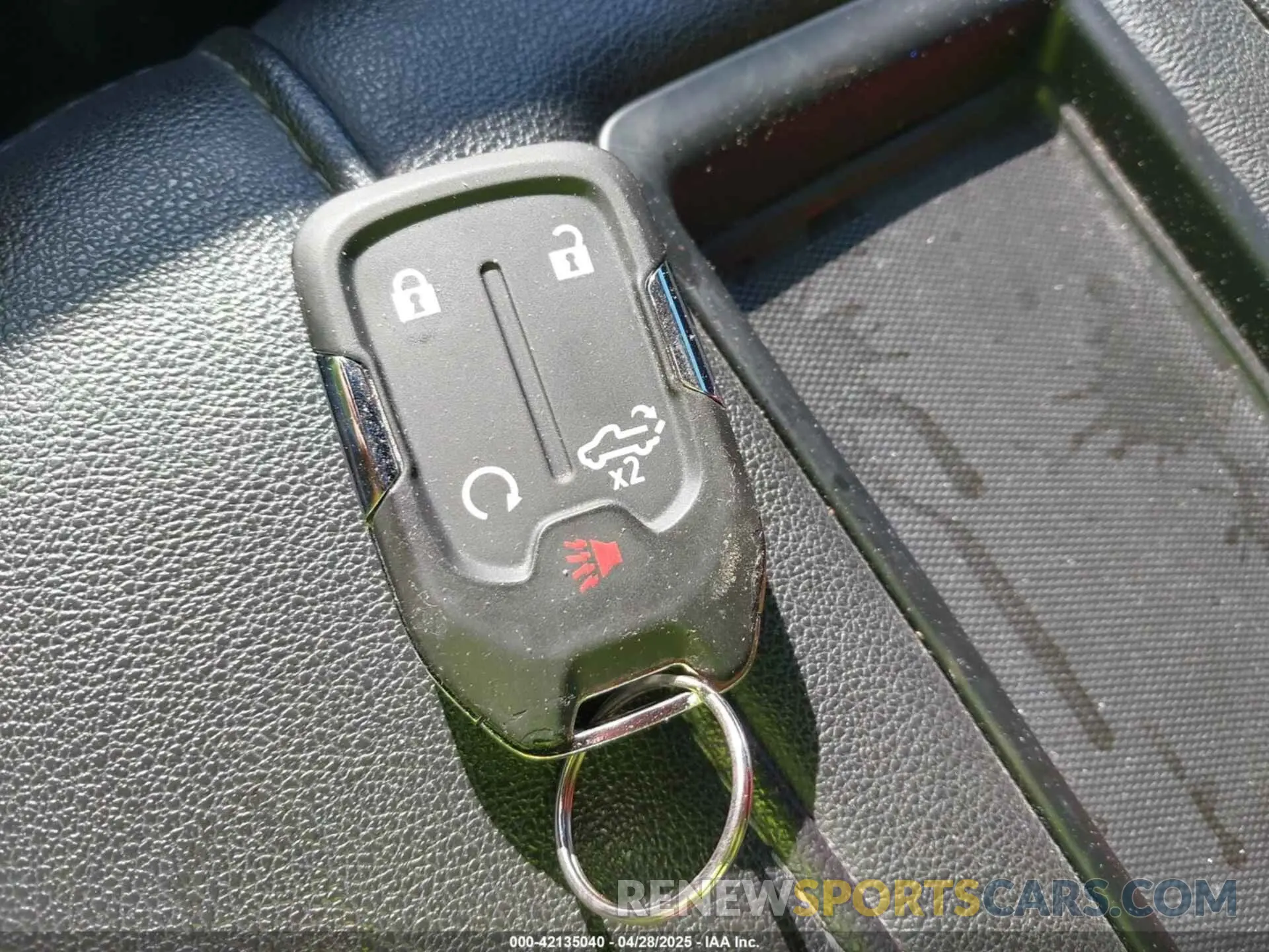 11 fotografías del automóvil dañado 1GCUYEEL8MZ421055 CHEVROLET SILVERADO 1500 2021