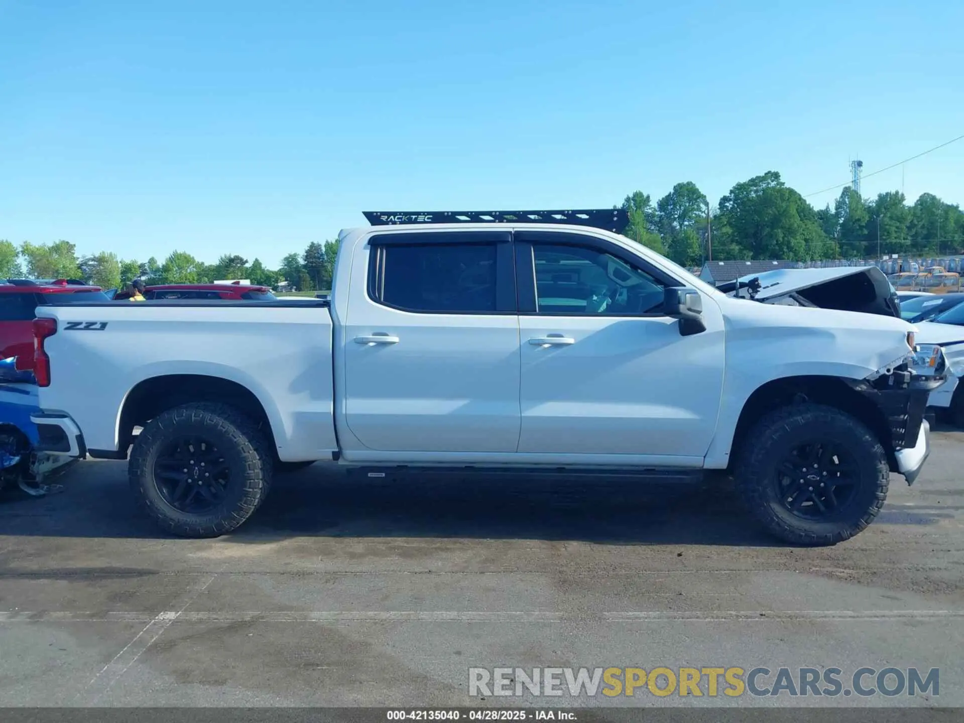14 fotografías del automóvil dañado 1GCUYEEL8MZ421055 CHEVROLET SILVERADO 1500 2021