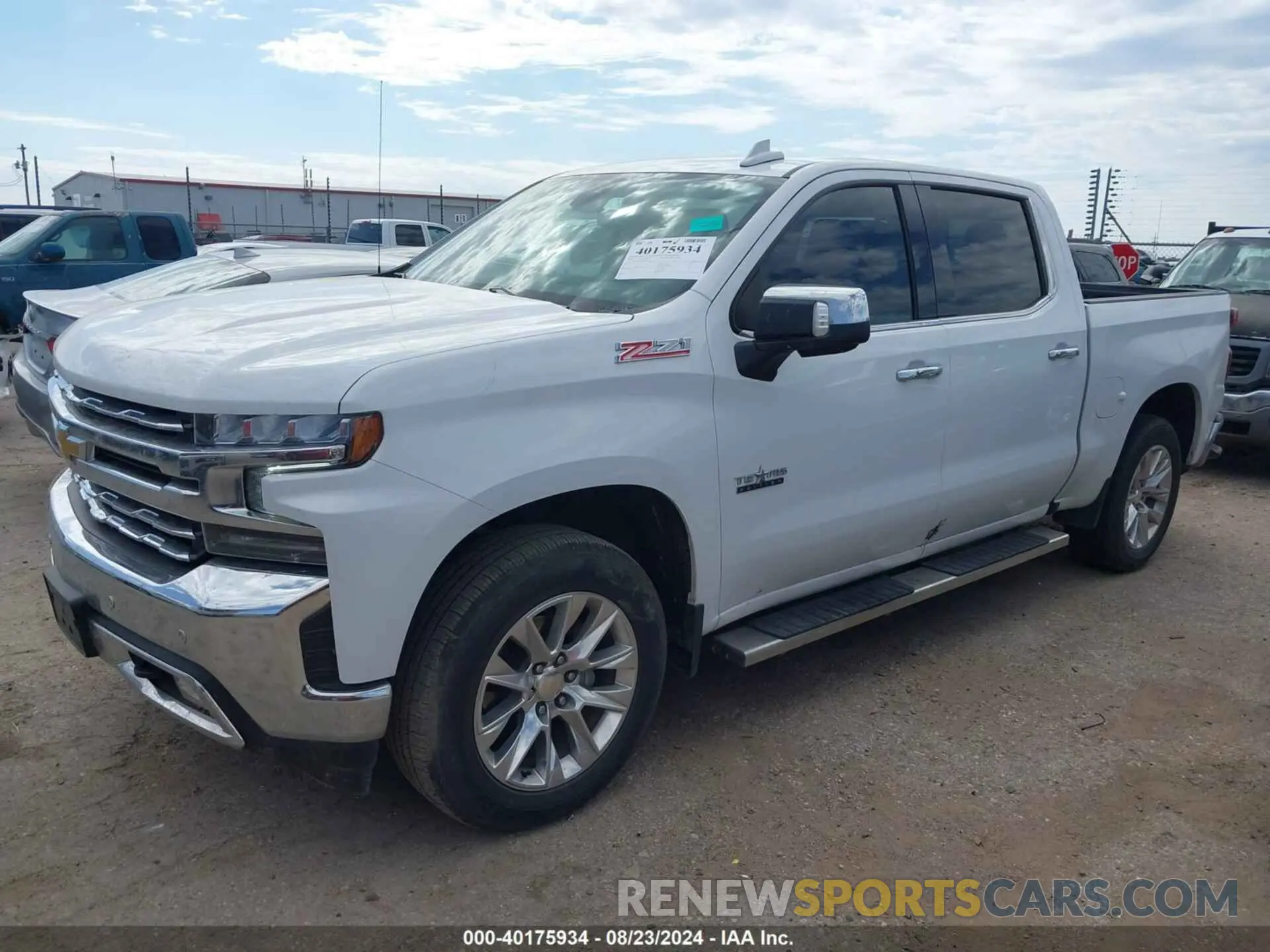 2 fotografías del automóvil dañado 1GCUYGED1MZ332125 CHEVROLET SILVERADO 1500 2021