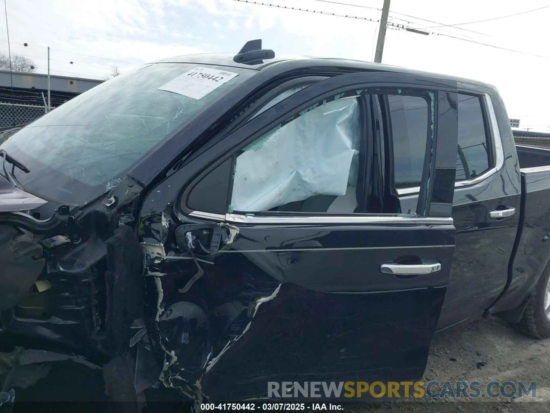 13 fotografías del automóvil dañado 1GCUYGED9MZ299214 CHEVROLET SILVERADO 1500 2021