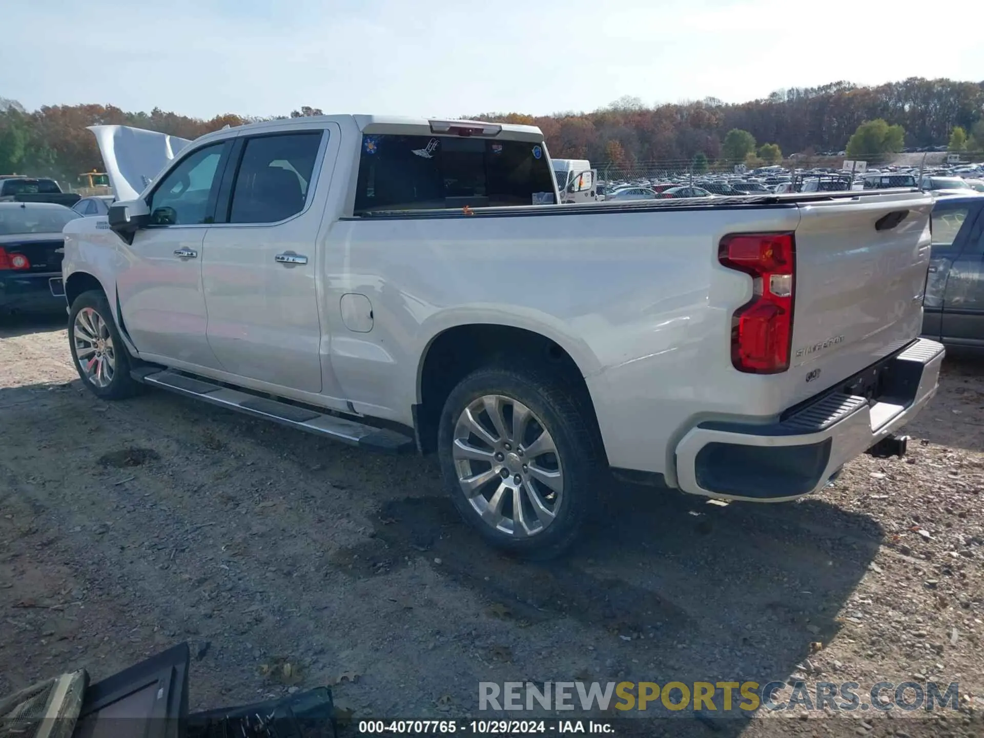 3 fotografías del automóvil dañado 1GCUYHET0MZ353142 CHEVROLET SILVERADO 1500 2021
