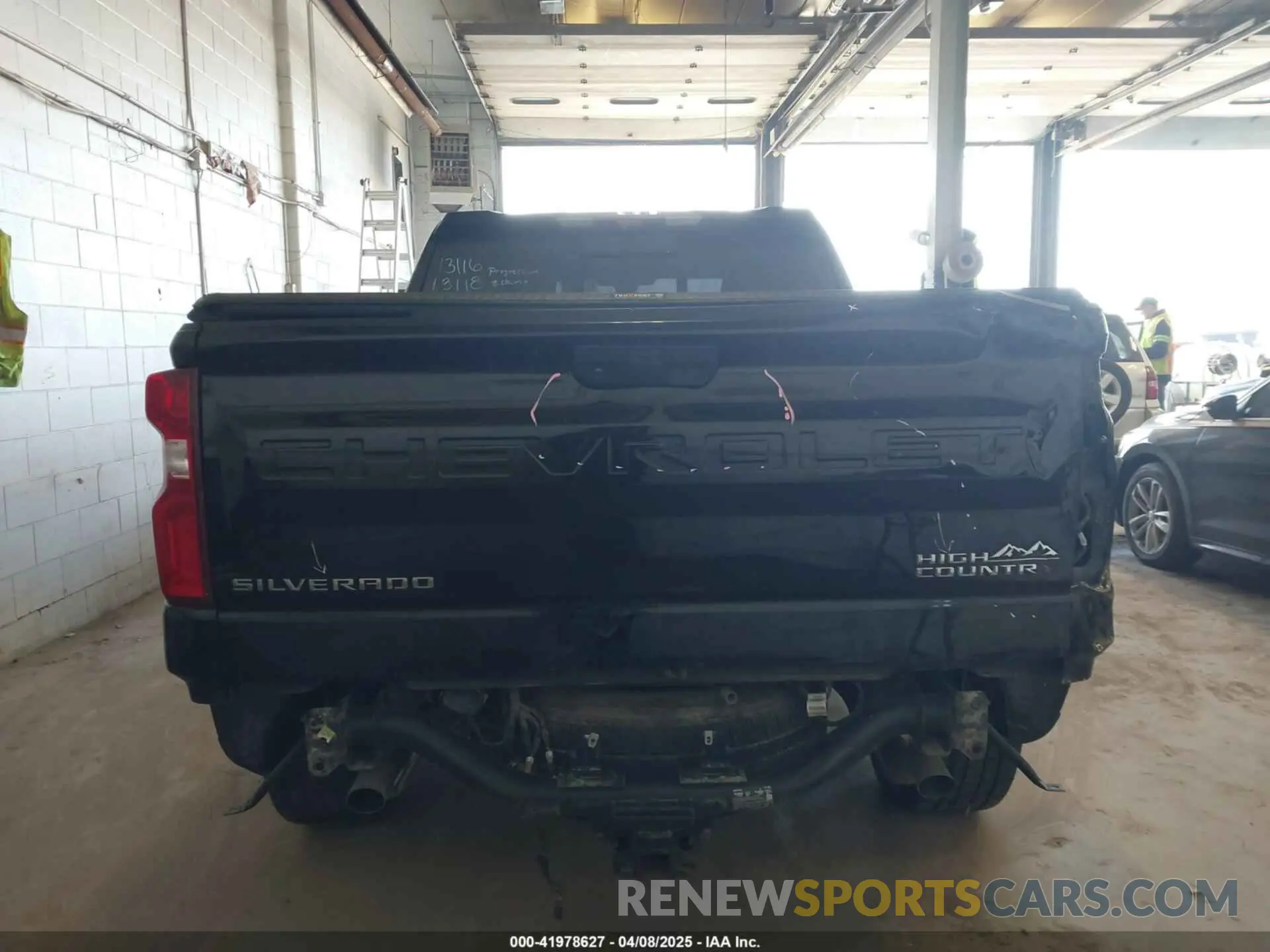 16 fotografías del automóvil dañado 1GCUYHET2MZ152925 CHEVROLET SILVERADO 1500 2021
