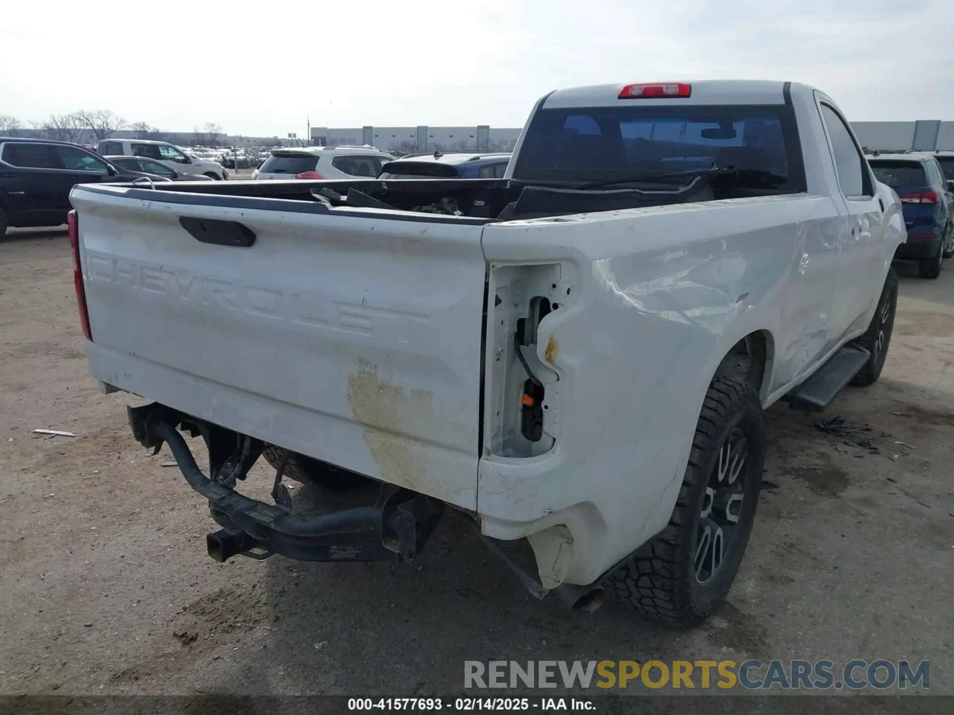 4 fotografías del automóvil dañado 3GCNWAEF4MG336162 CHEVROLET SILVERADO 1500 2021