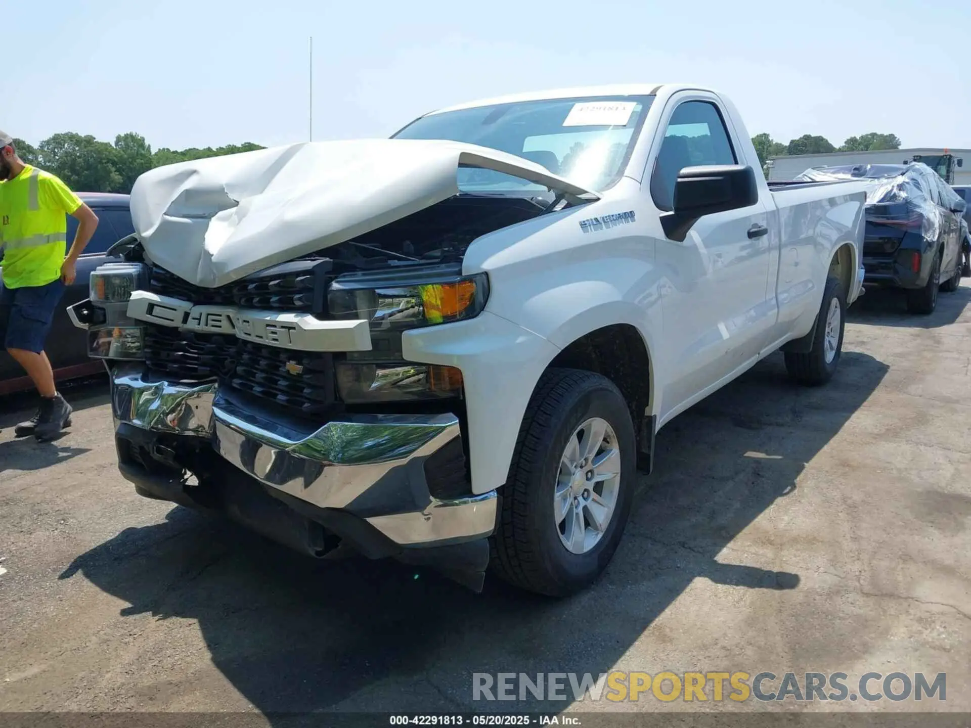 2 fotografías del automóvil dañado 3GCNWAEF6MG314289 CHEVROLET SILVERADO 1500 2021