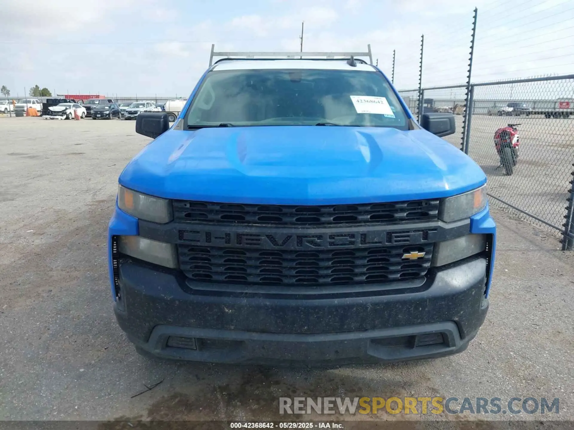 12 fotografías del automóvil dañado 3GCNWAEK2MG438119 CHEVROLET SILVERADO 1500 2021