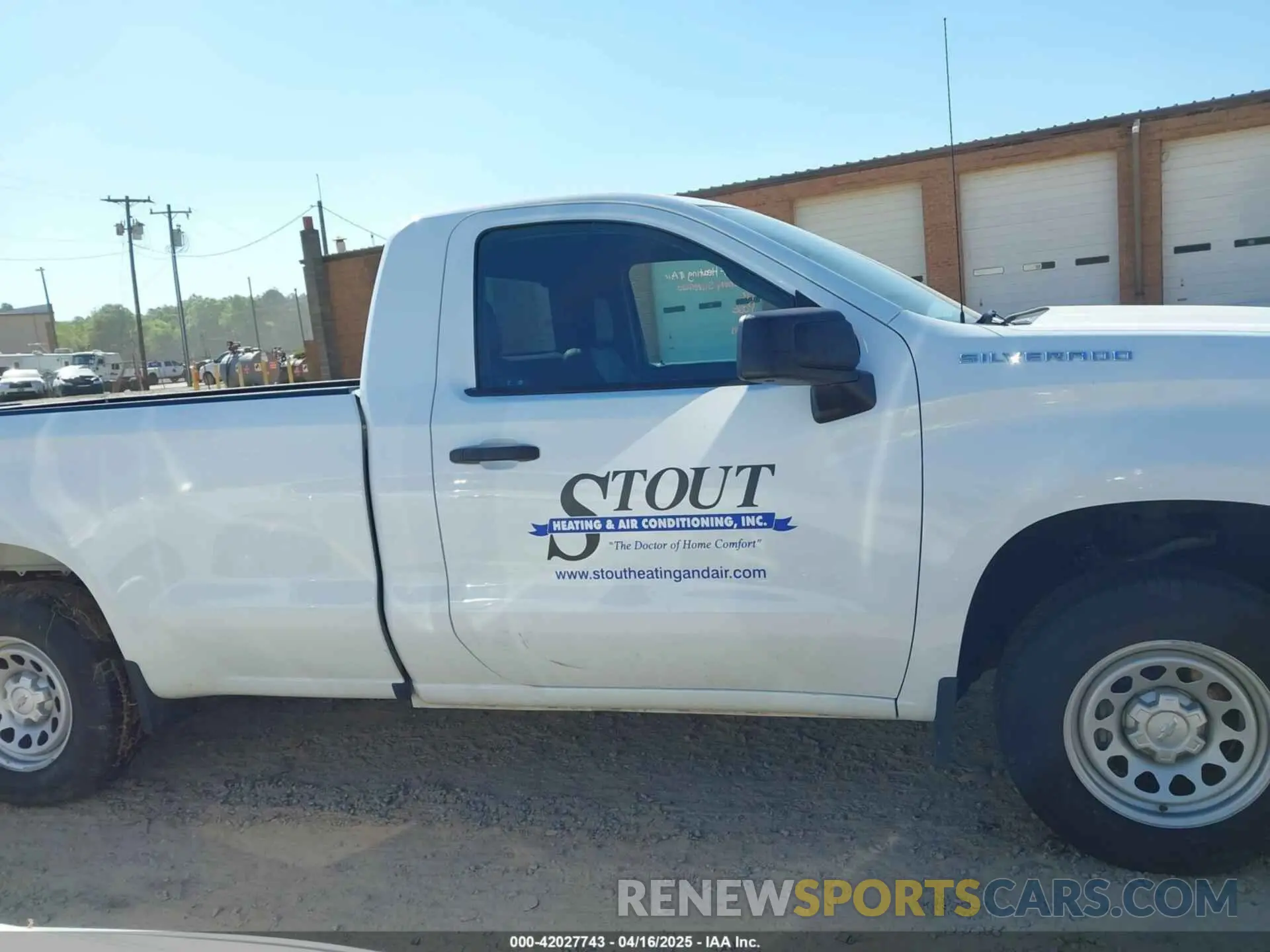 13 fotografías del automóvil dañado 3GCNWAEK3MG330737 CHEVROLET SILVERADO 1500 2021