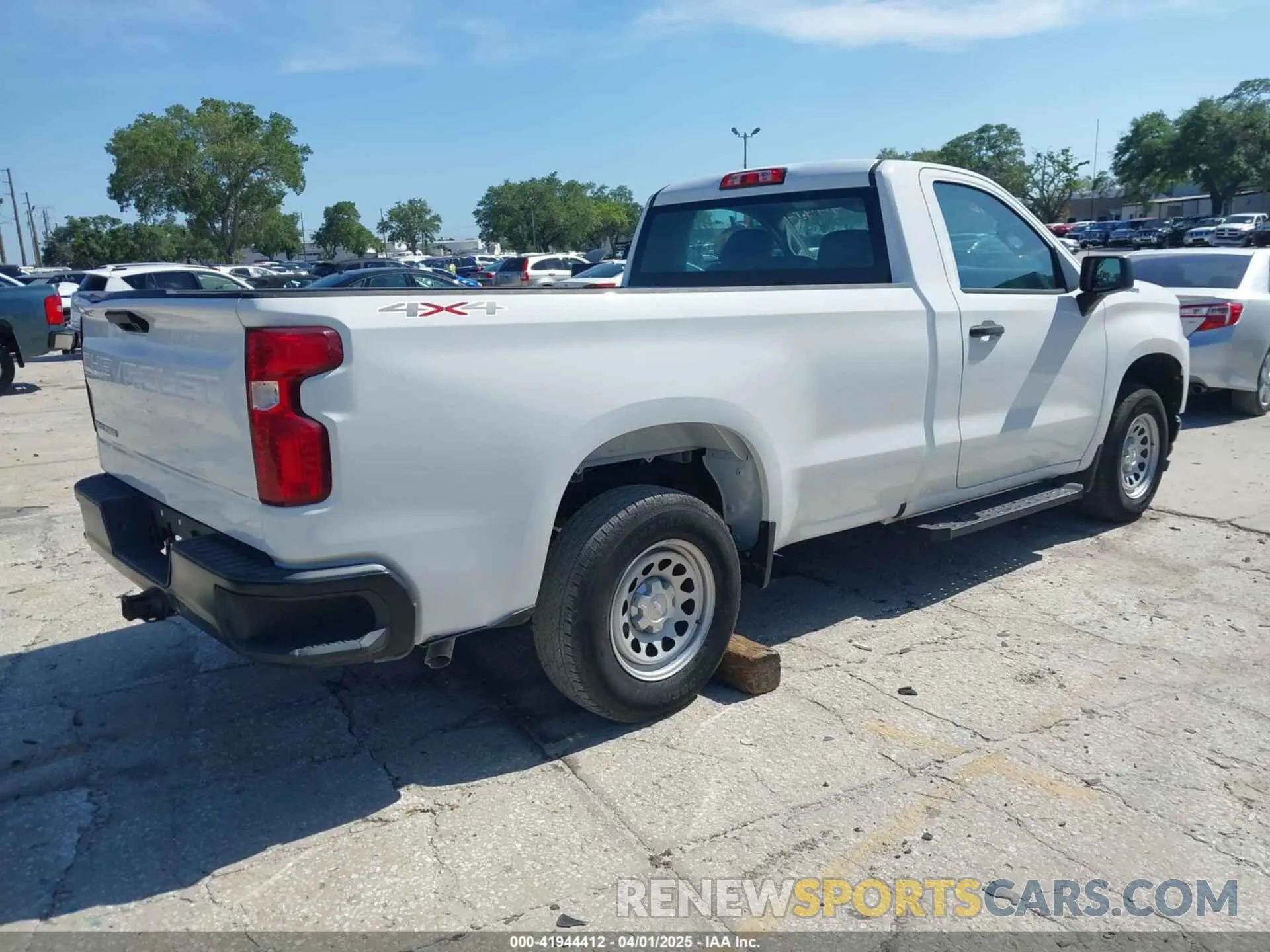 4 fotografías del automóvil dañado 3GCNYAEH1MG295419 CHEVROLET SILVERADO 1500 2021