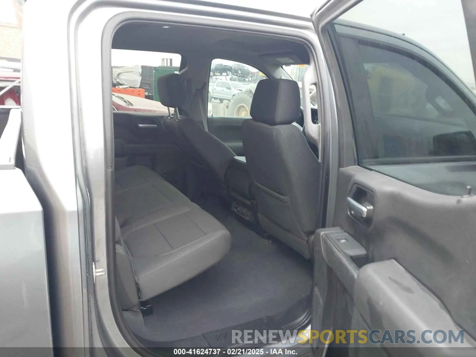 8 fotografías del automóvil dañado 3GCPWCED8MG186057 CHEVROLET SILVERADO 1500 2021