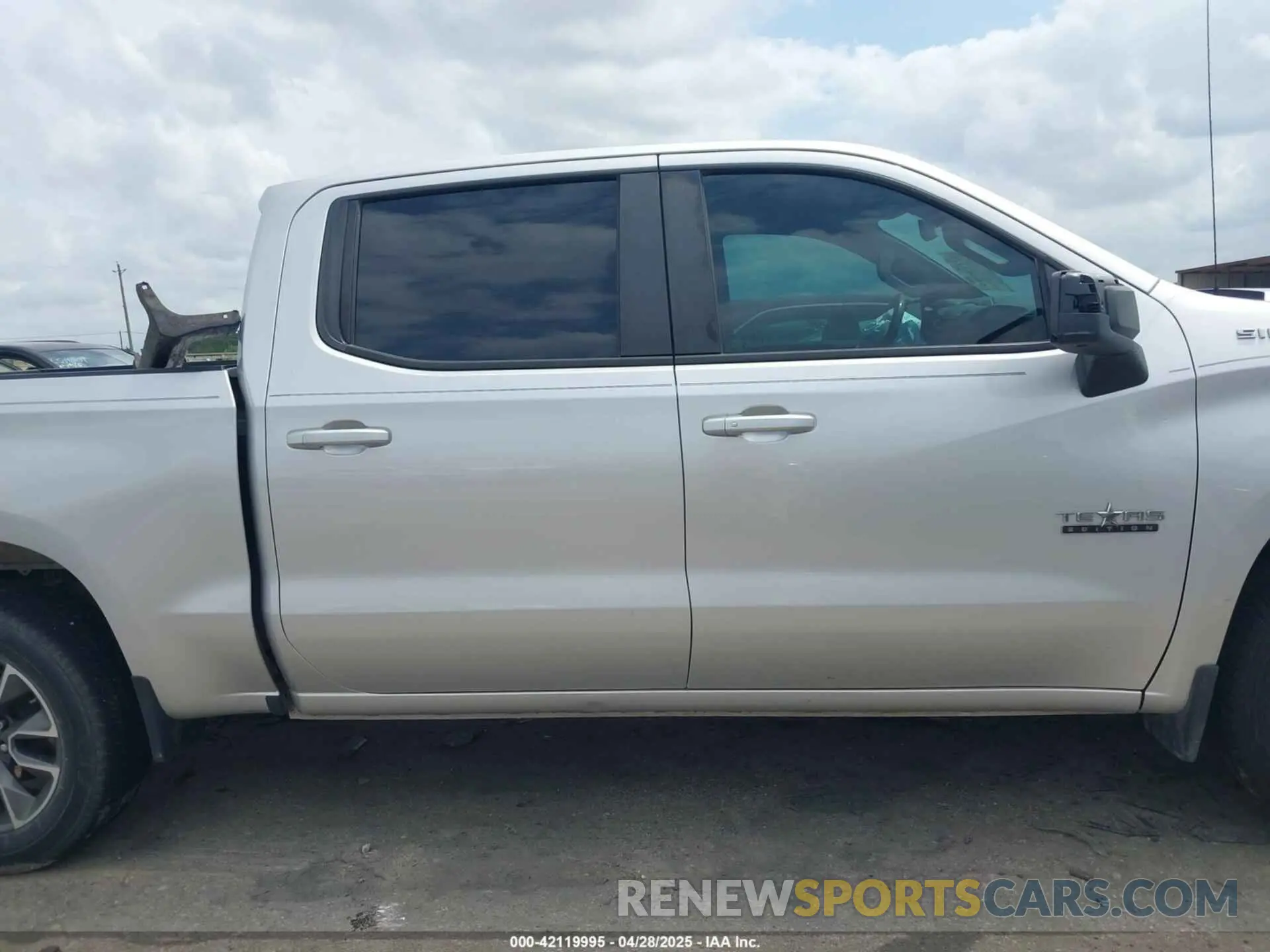 12 fotografías del automóvil dañado 3GCPWCET8MG104061 CHEVROLET SILVERADO 1500 2021