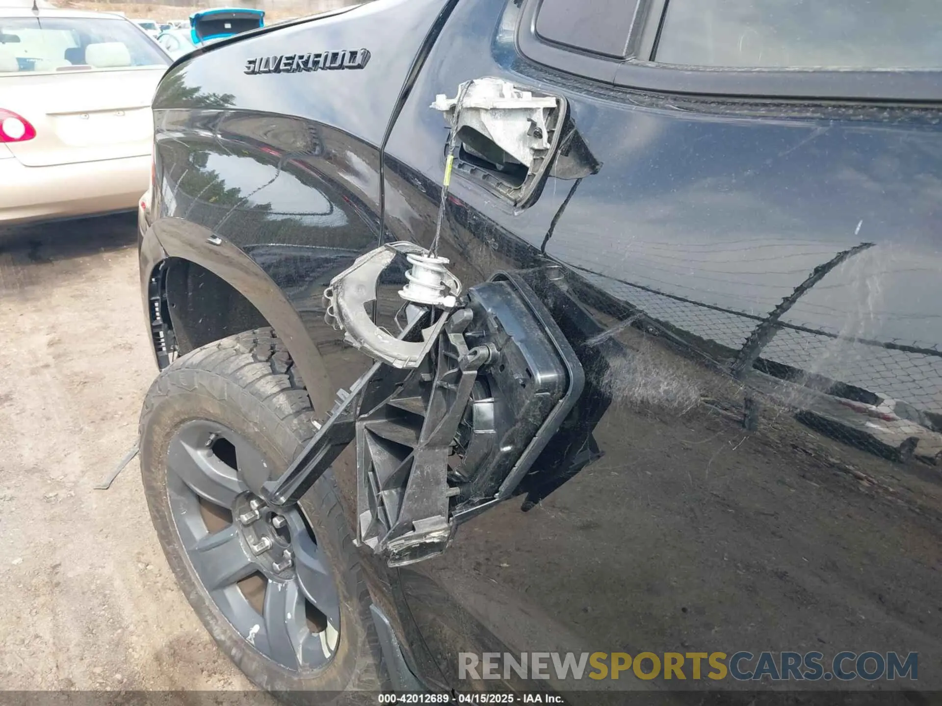 19 fotografías del automóvil dañado 3GCPYBEH9MG172952 CHEVROLET SILVERADO 1500 2021