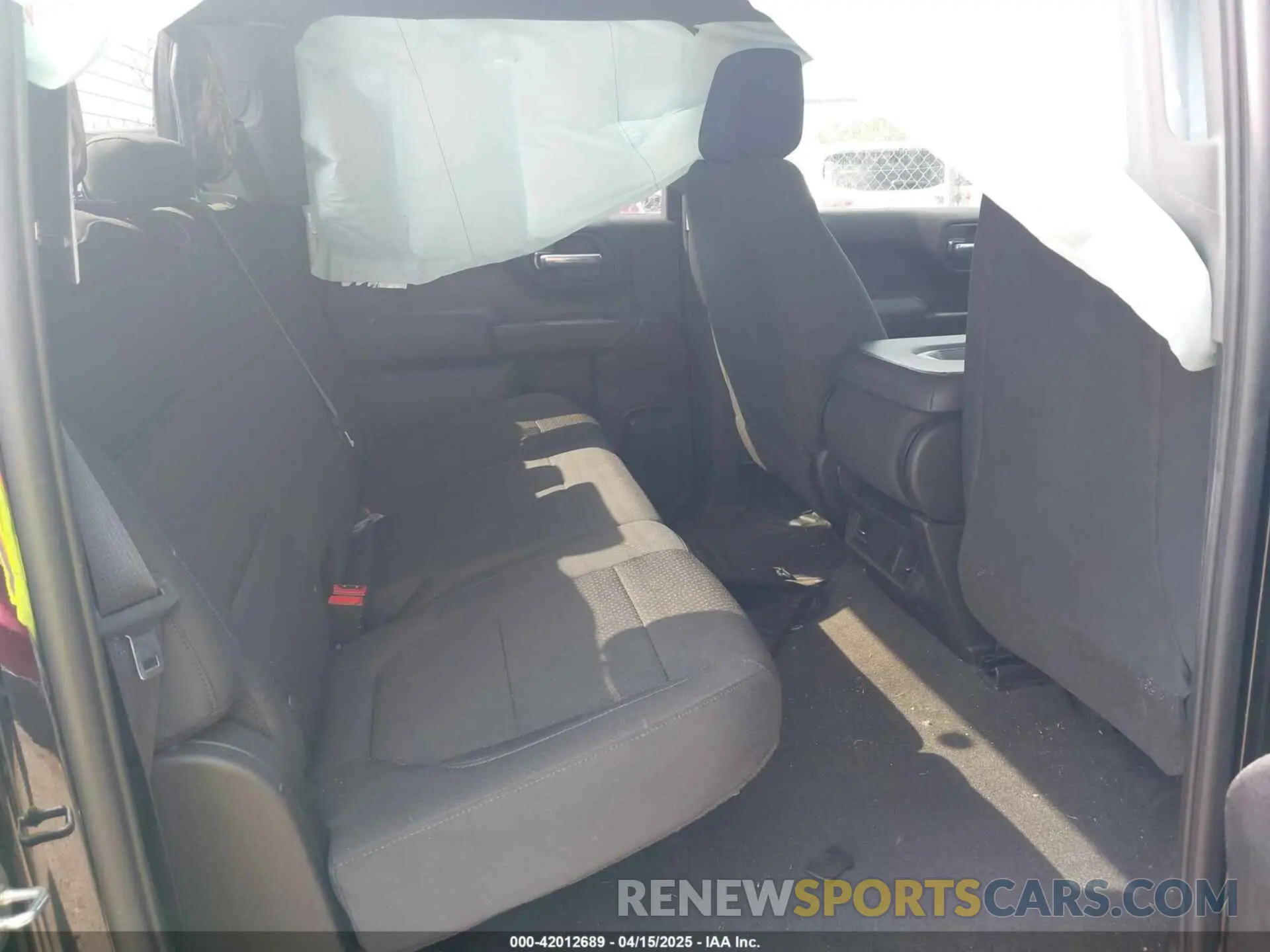 8 fotografías del automóvil dañado 3GCPYBEH9MG172952 CHEVROLET SILVERADO 1500 2021