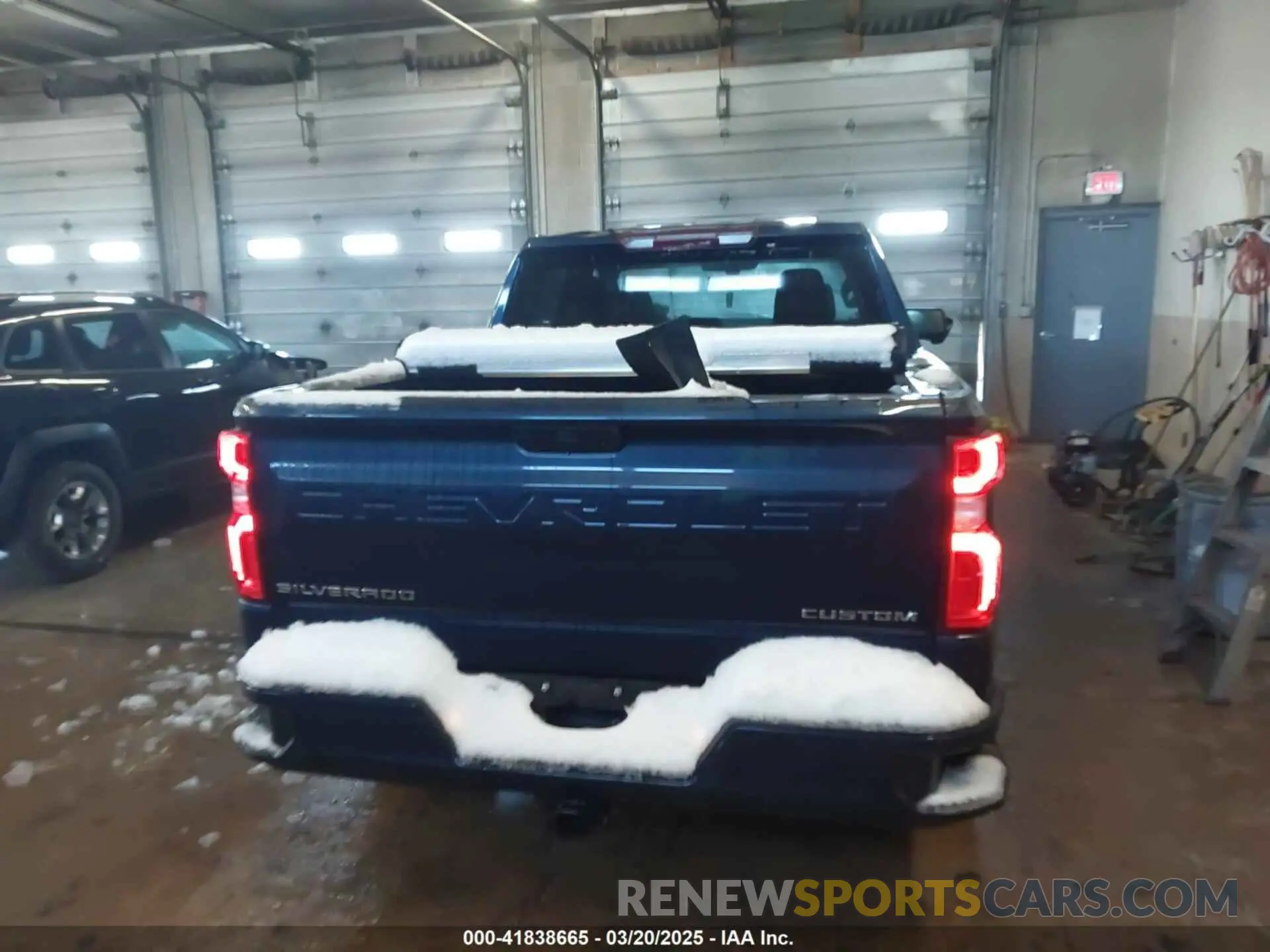 16 fotografías del automóvil dañado 3GCPYBEKXMG240607 CHEVROLET SILVERADO 1500 2021