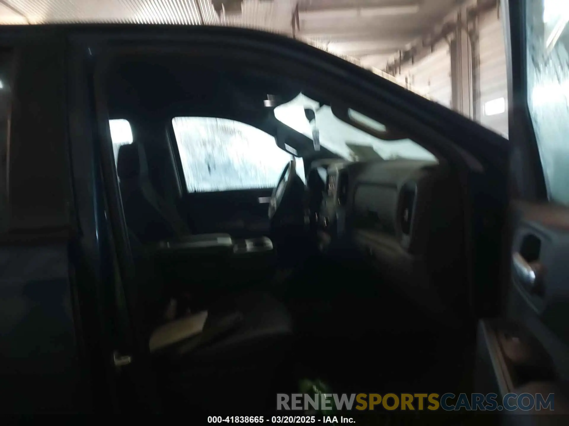 5 fotografías del automóvil dañado 3GCPYBEKXMG240607 CHEVROLET SILVERADO 1500 2021