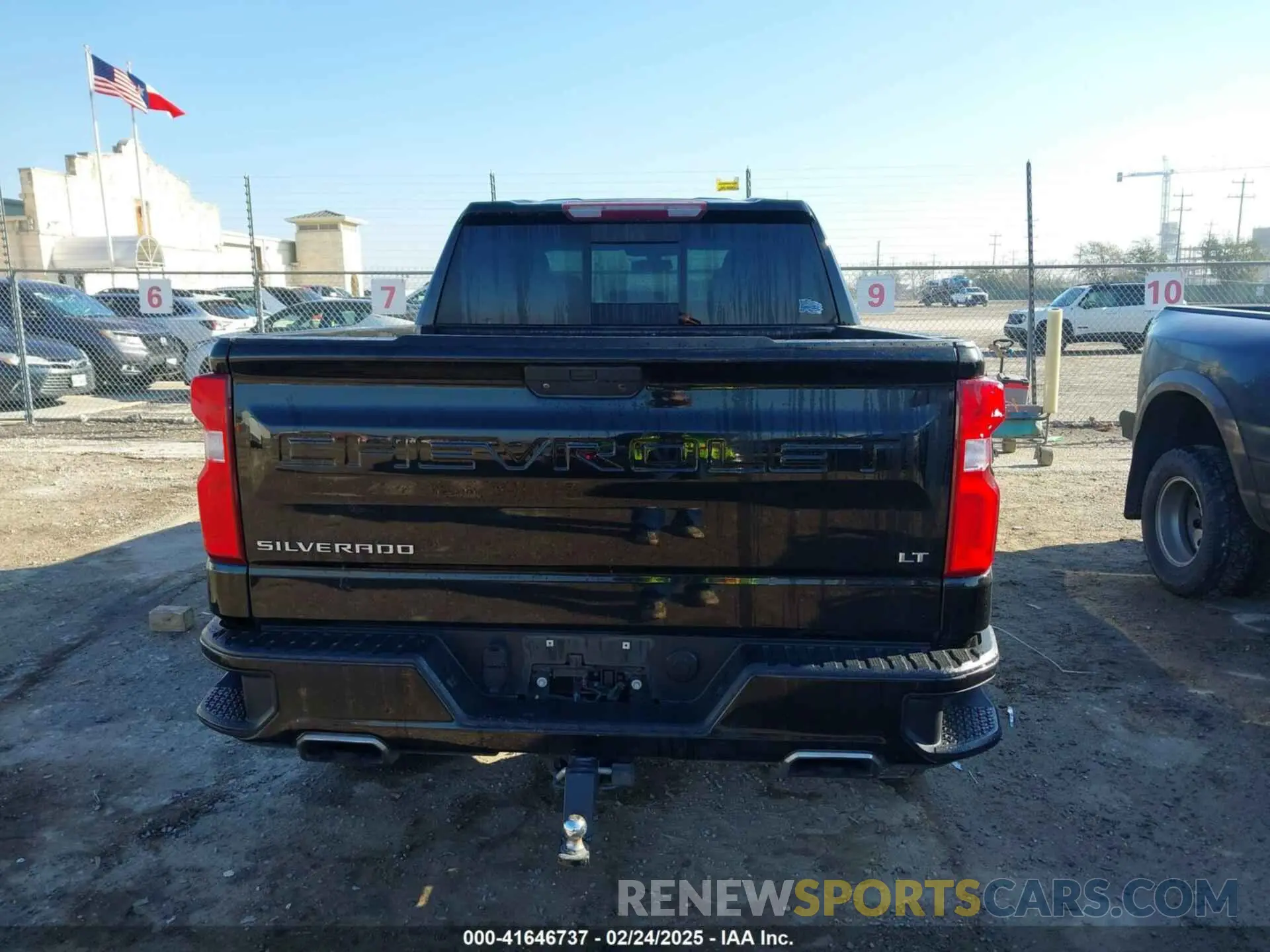 16 fotografías del automóvil dañado 3GCPYFEL2MG372535 CHEVROLET SILVERADO 1500 2021