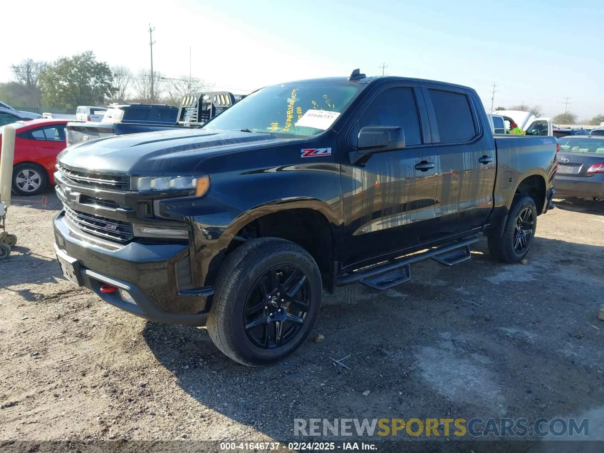 2 fotografías del automóvil dañado 3GCPYFEL2MG372535 CHEVROLET SILVERADO 1500 2021