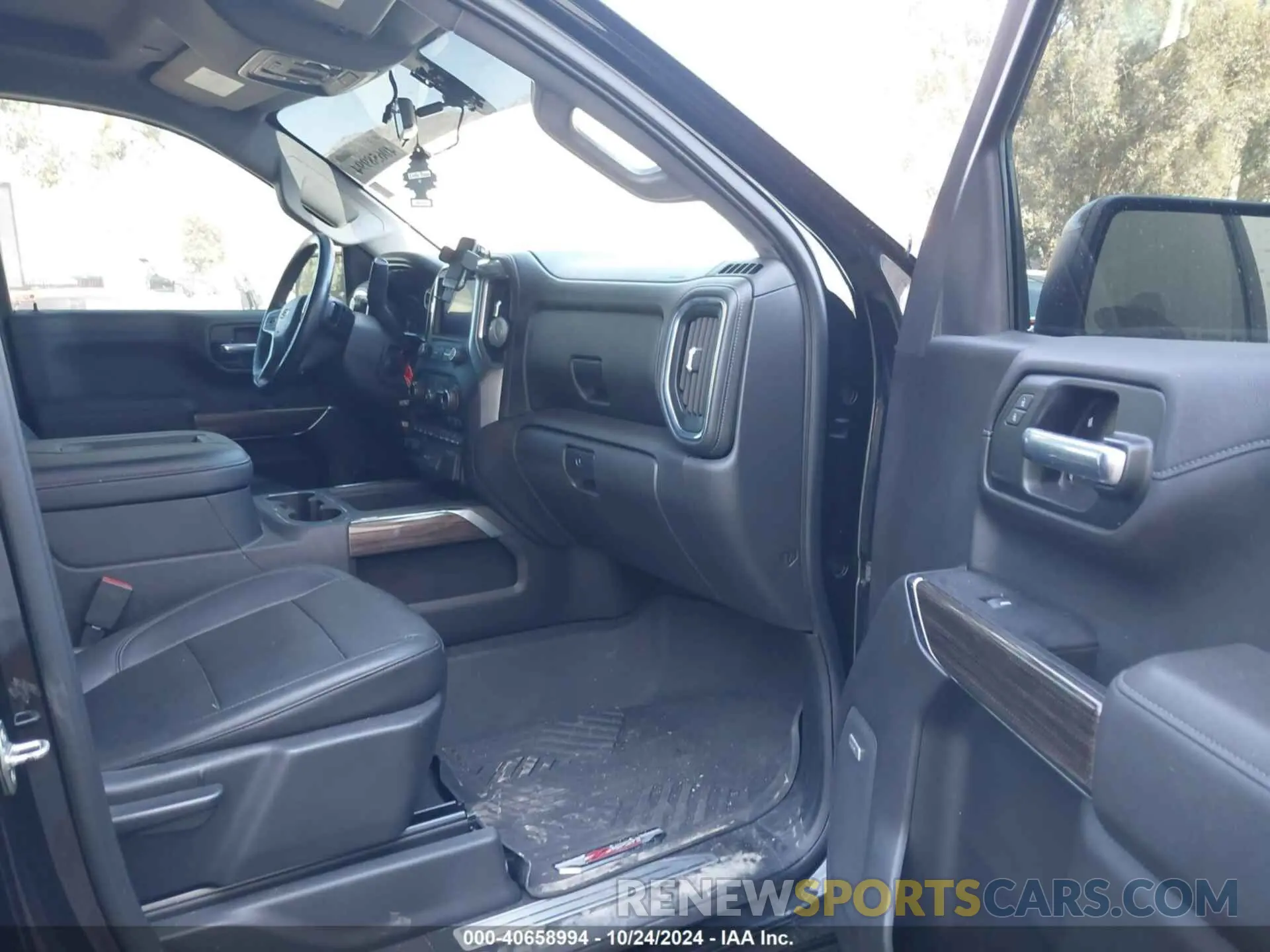 5 fotografías del automóvil dañado 3GCPYFEL9MG112813 CHEVROLET SILVERADO 1500 2021