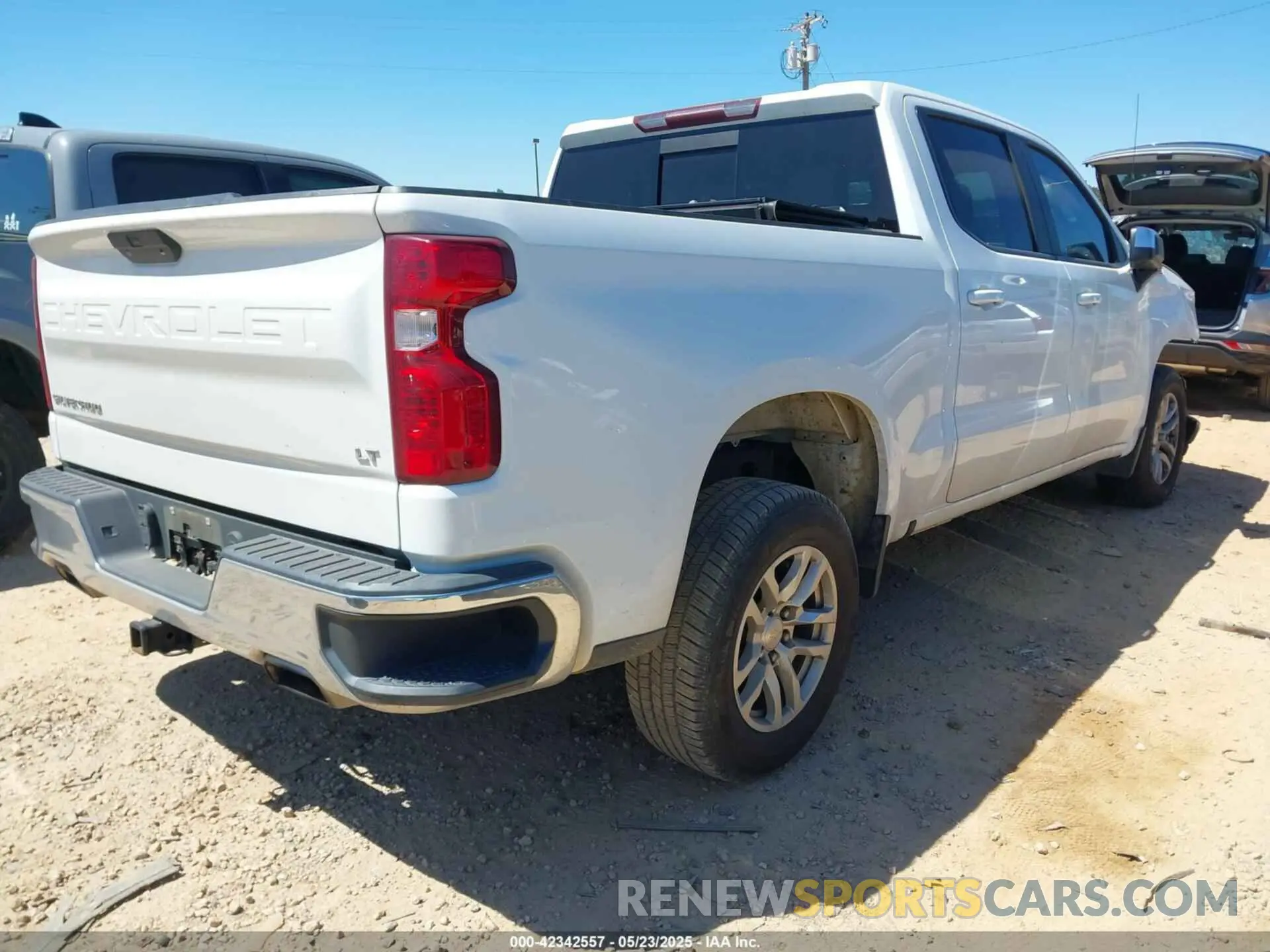 4 fotografías del automóvil dañado 3GCUYDED2MG226930 CHEVROLET SILVERADO 1500 2021