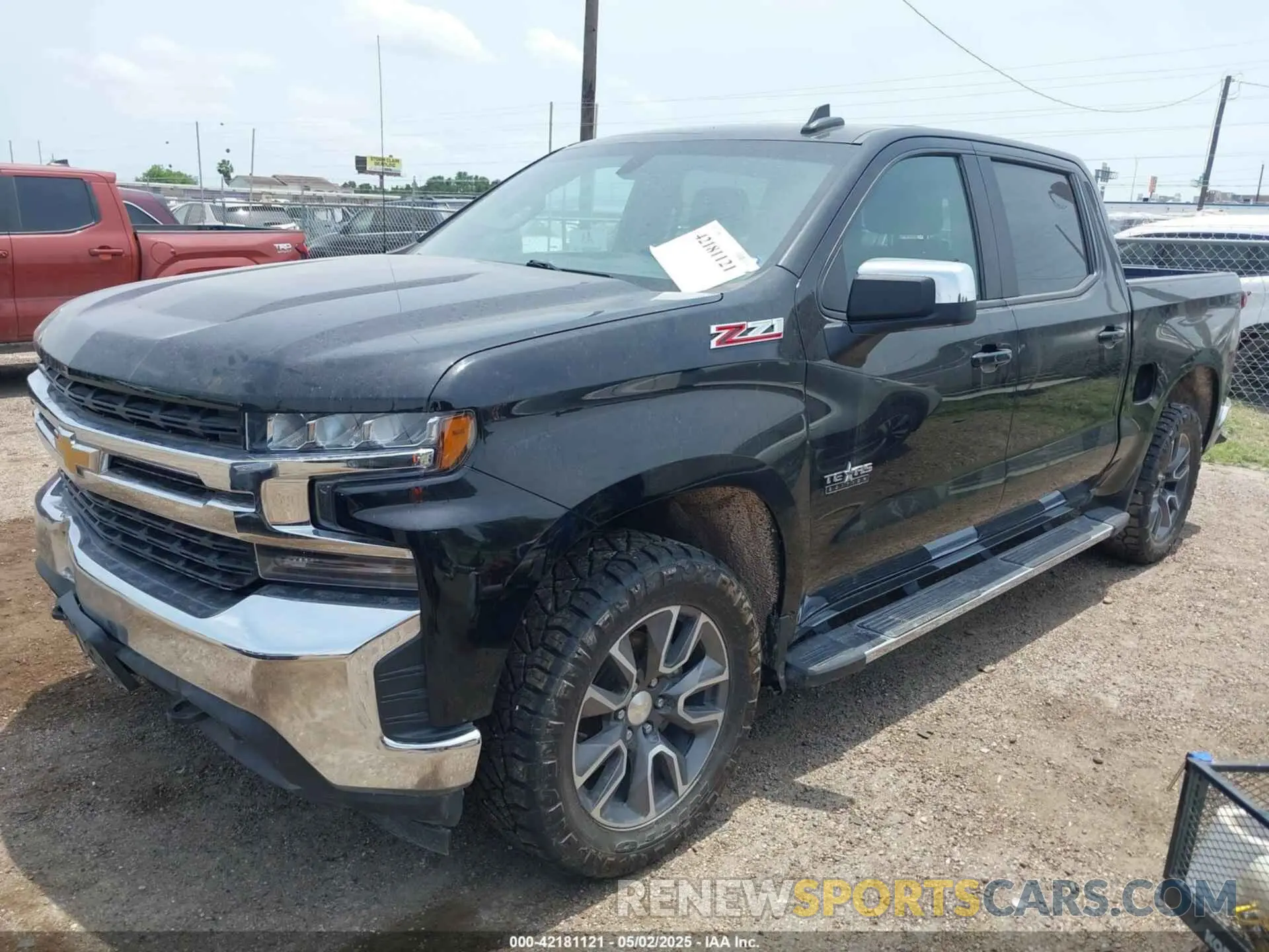 2 fotografías del automóvil dañado 3GCUYDED7MG310161 CHEVROLET SILVERADO 1500 2021