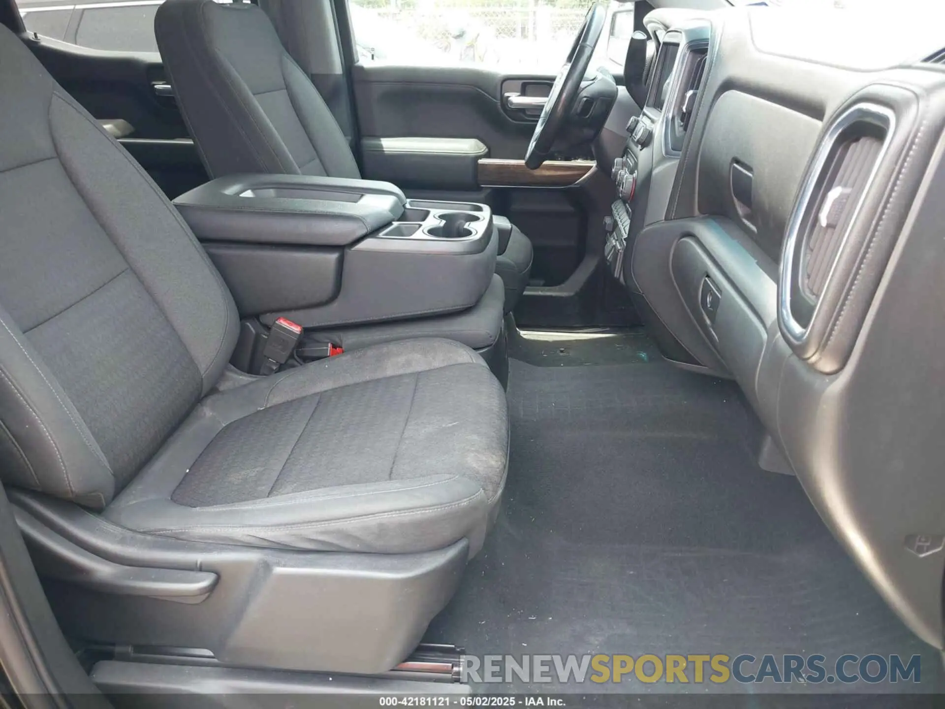 5 fotografías del automóvil dañado 3GCUYDED7MG310161 CHEVROLET SILVERADO 1500 2021