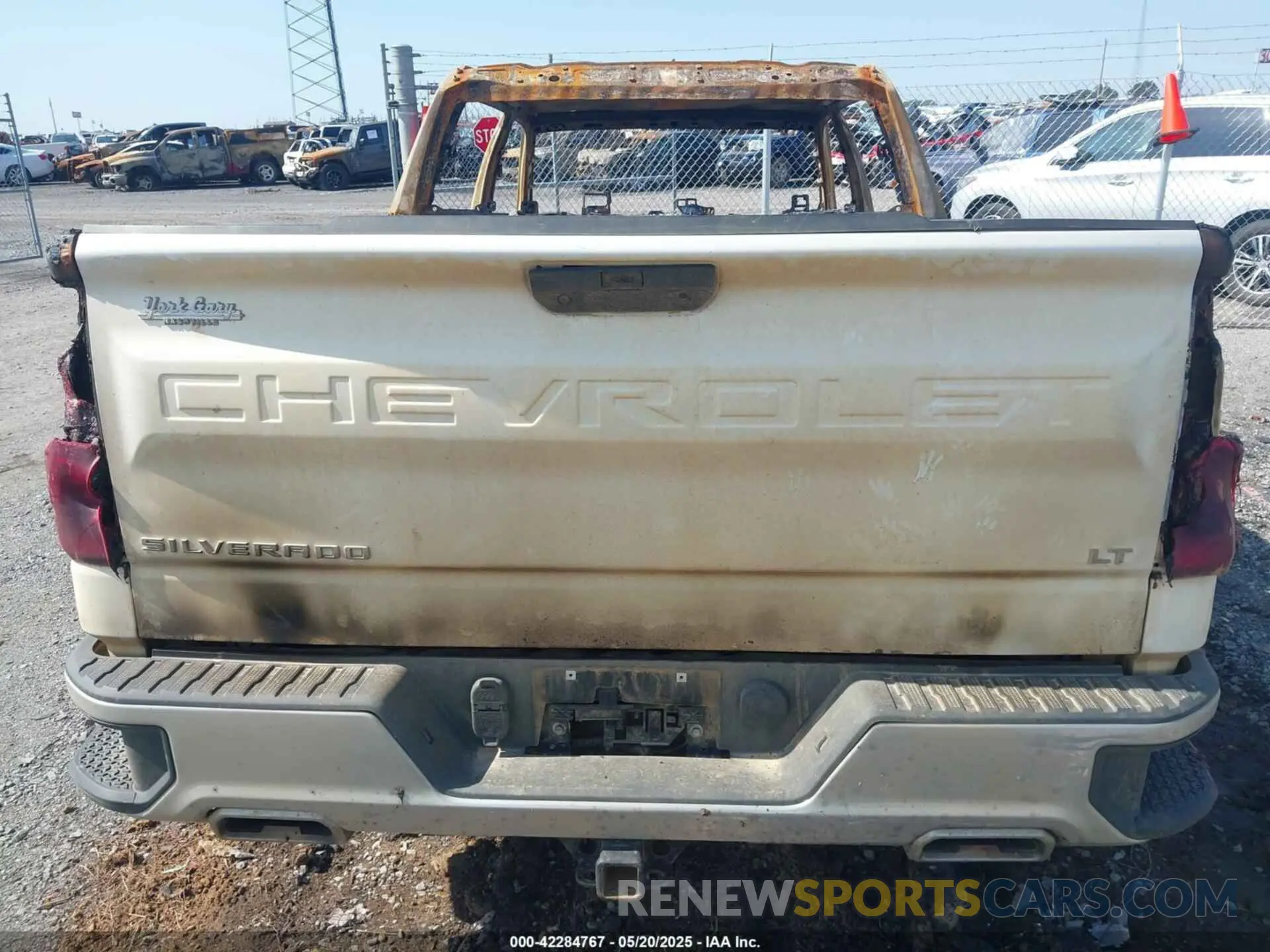 12 fotografías del automóvil dañado 3GCUYDED9MG172722 CHEVROLET SILVERADO 1500 2021