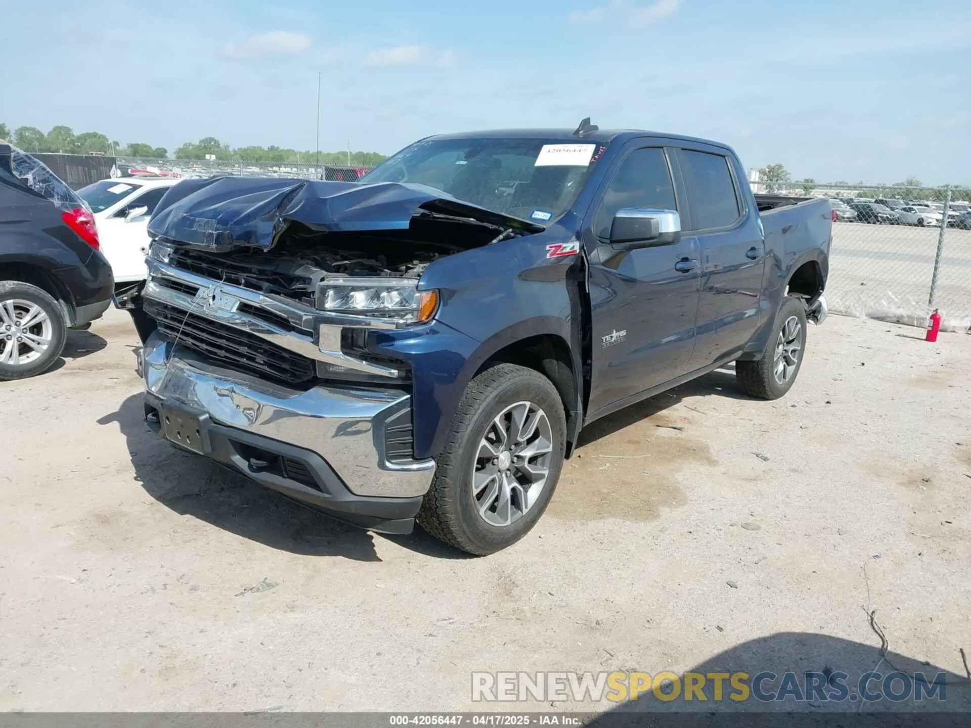 2 fotografías del automóvil dañado 3GCUYDEDXMG111217 CHEVROLET SILVERADO 1500 2021