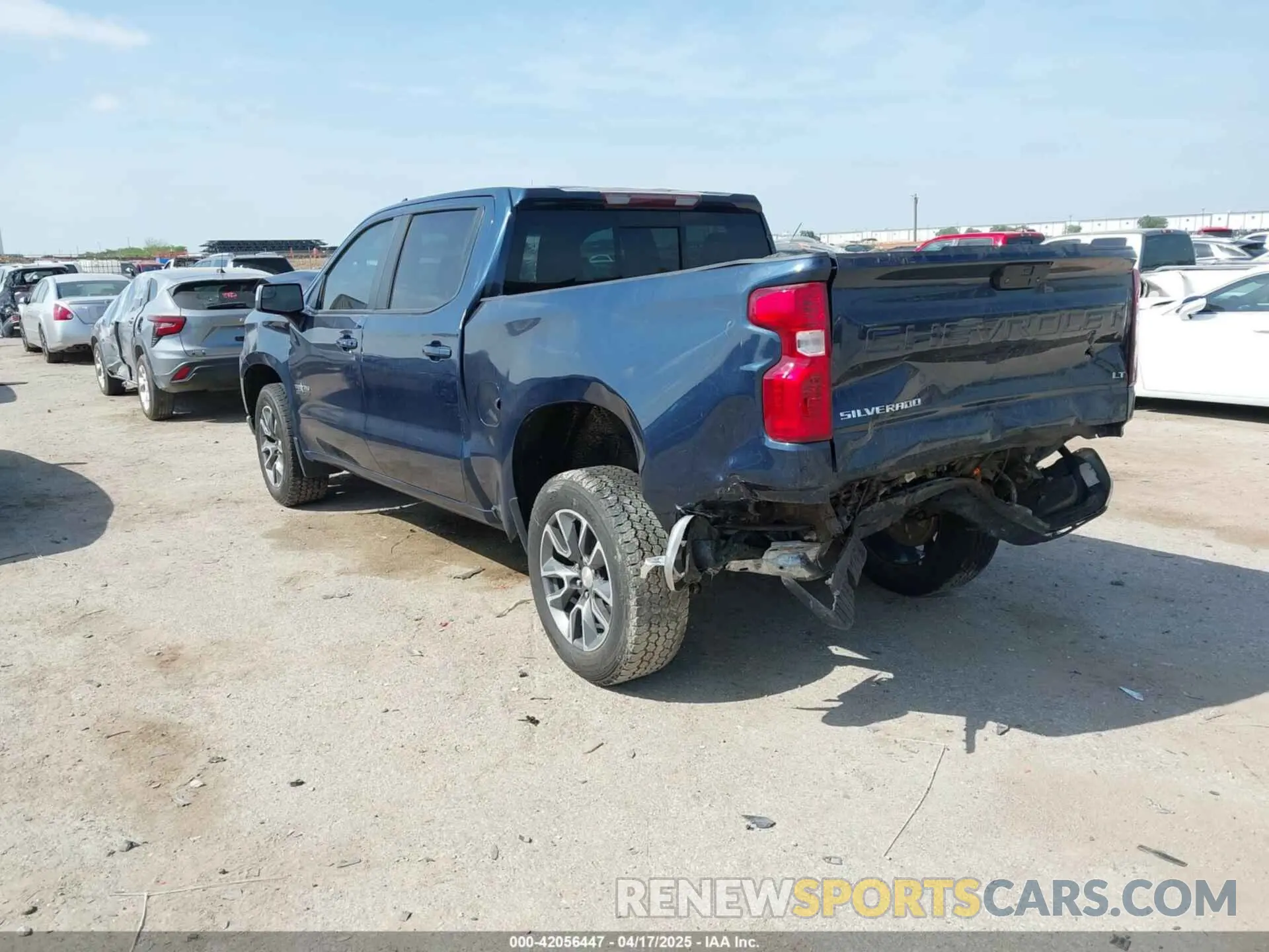 3 fotografías del automóvil dañado 3GCUYDEDXMG111217 CHEVROLET SILVERADO 1500 2021